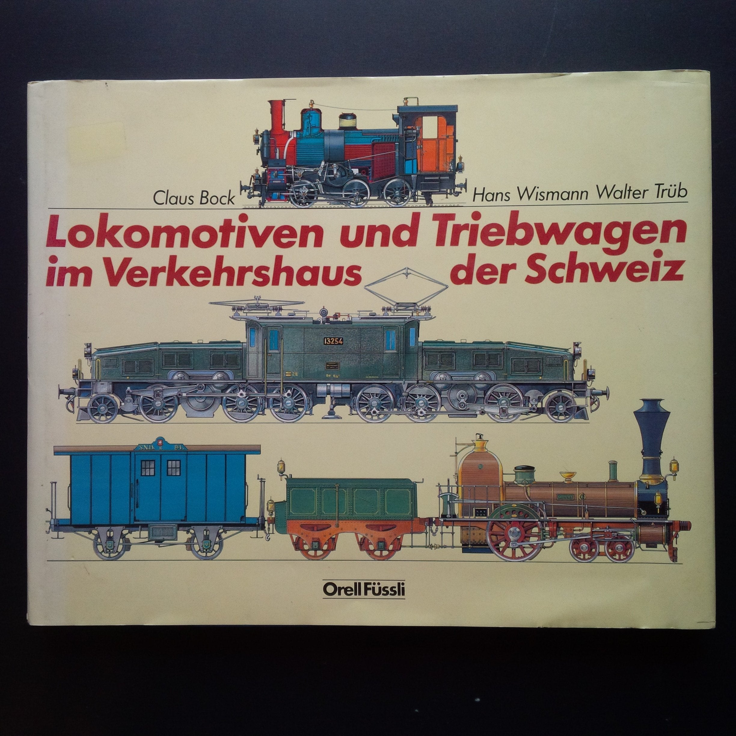 Lokomotiven und Triebwagen im Verkehrshaus der Schweiz Film, Art & Culture