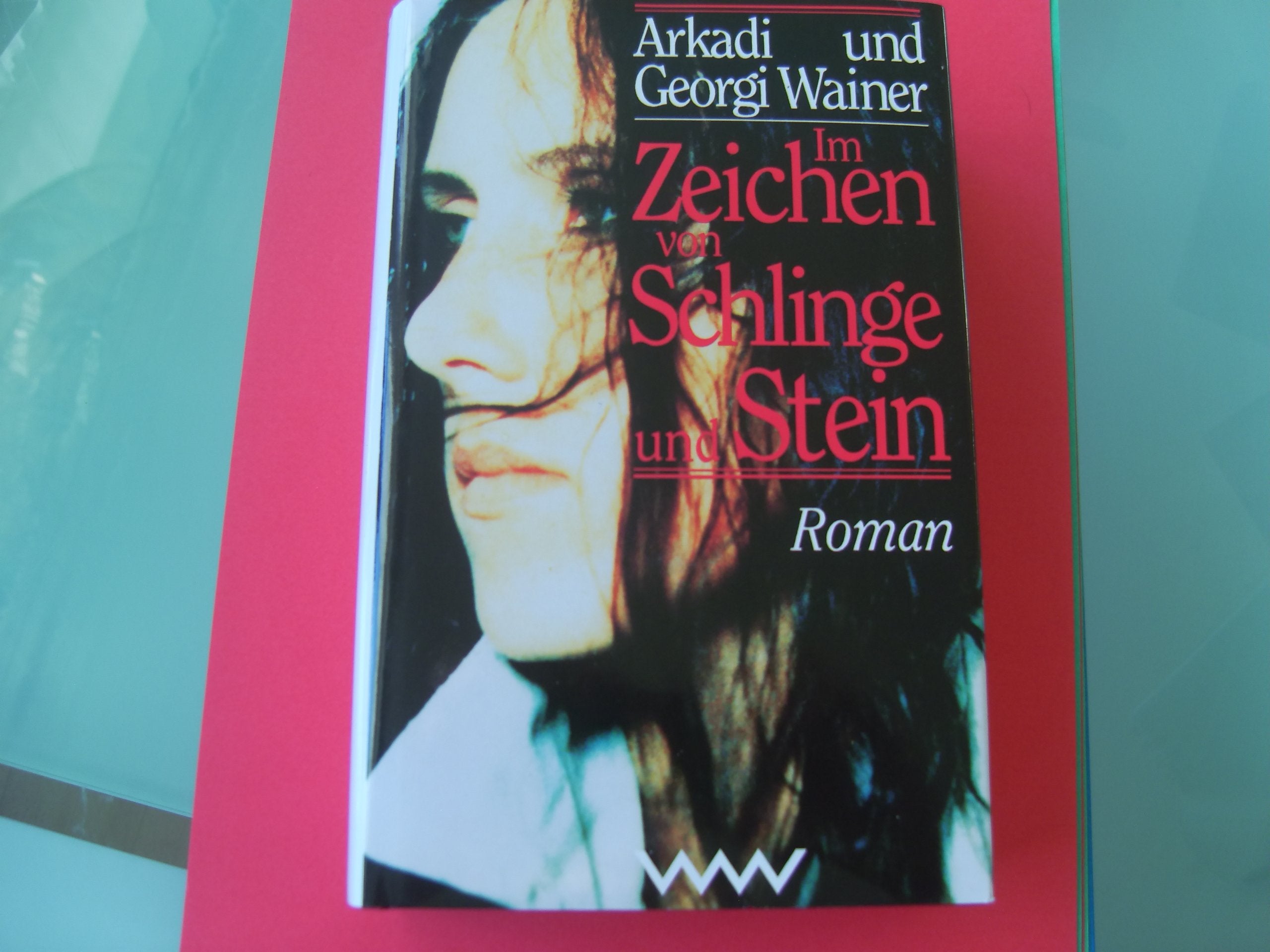 Im Zeichen von Schlinge und Stein Fiction