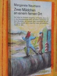 Zwei Mädchen an einem fernen Ort Books
