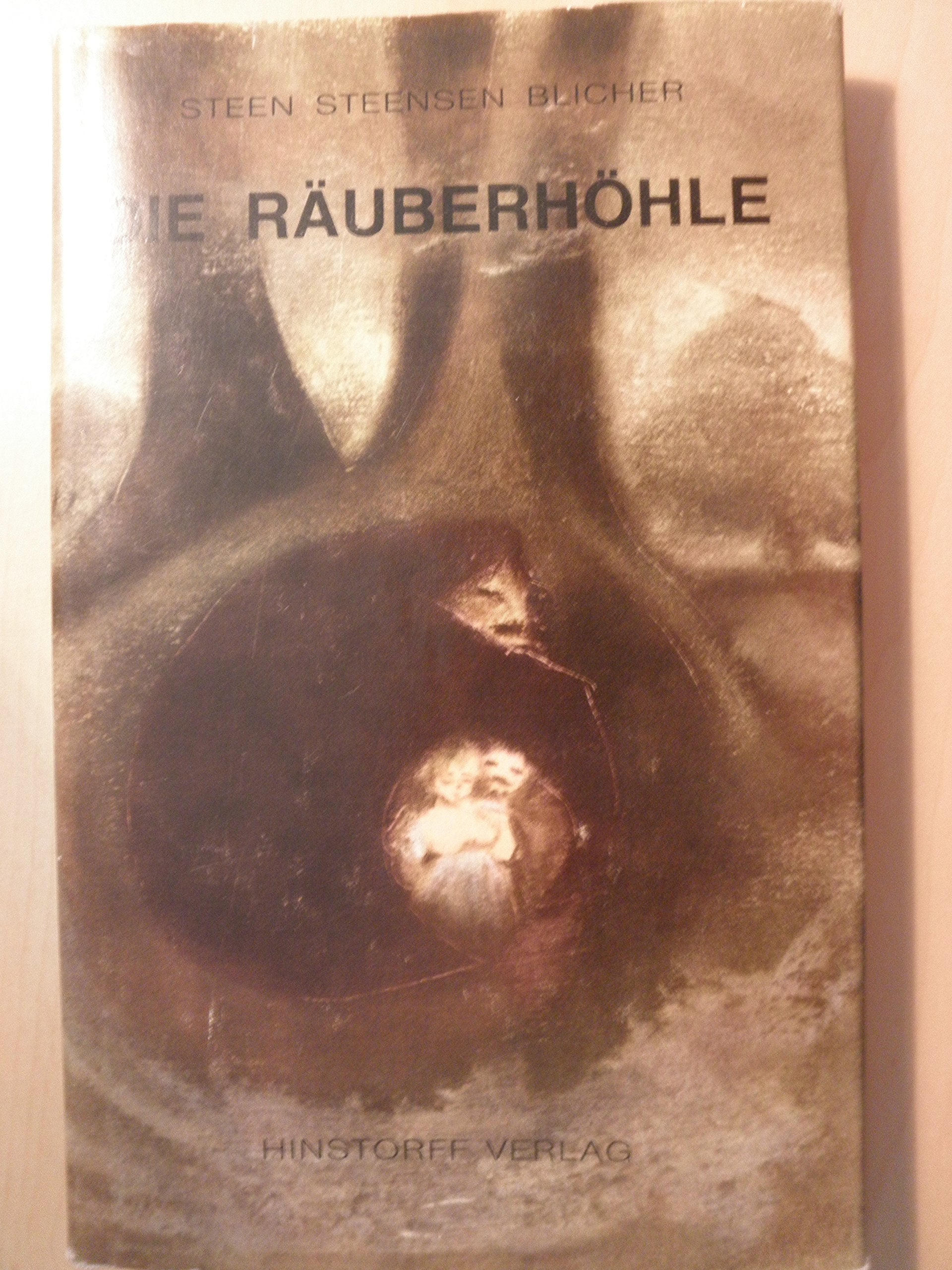 Die Räuberhöhle. Drei Erzählungen Books