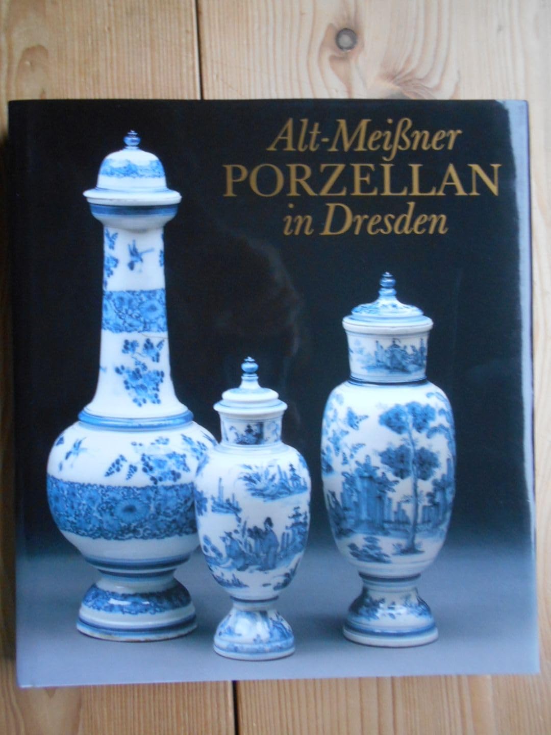 Alt-Meissner Porzellan in Dresden Art & Literature