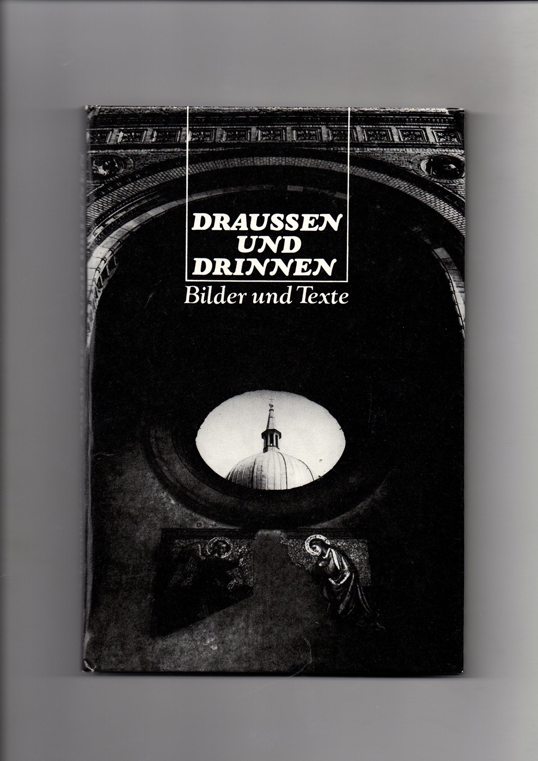 Draussen und Drinnen. Books