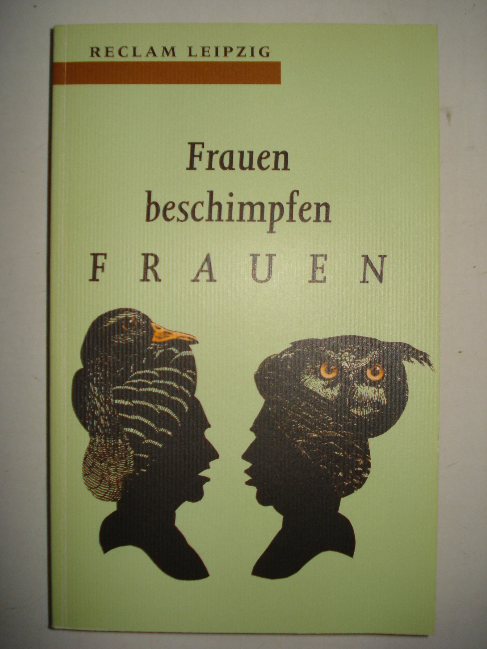 Frauen beschimpfen Frauen Fiction