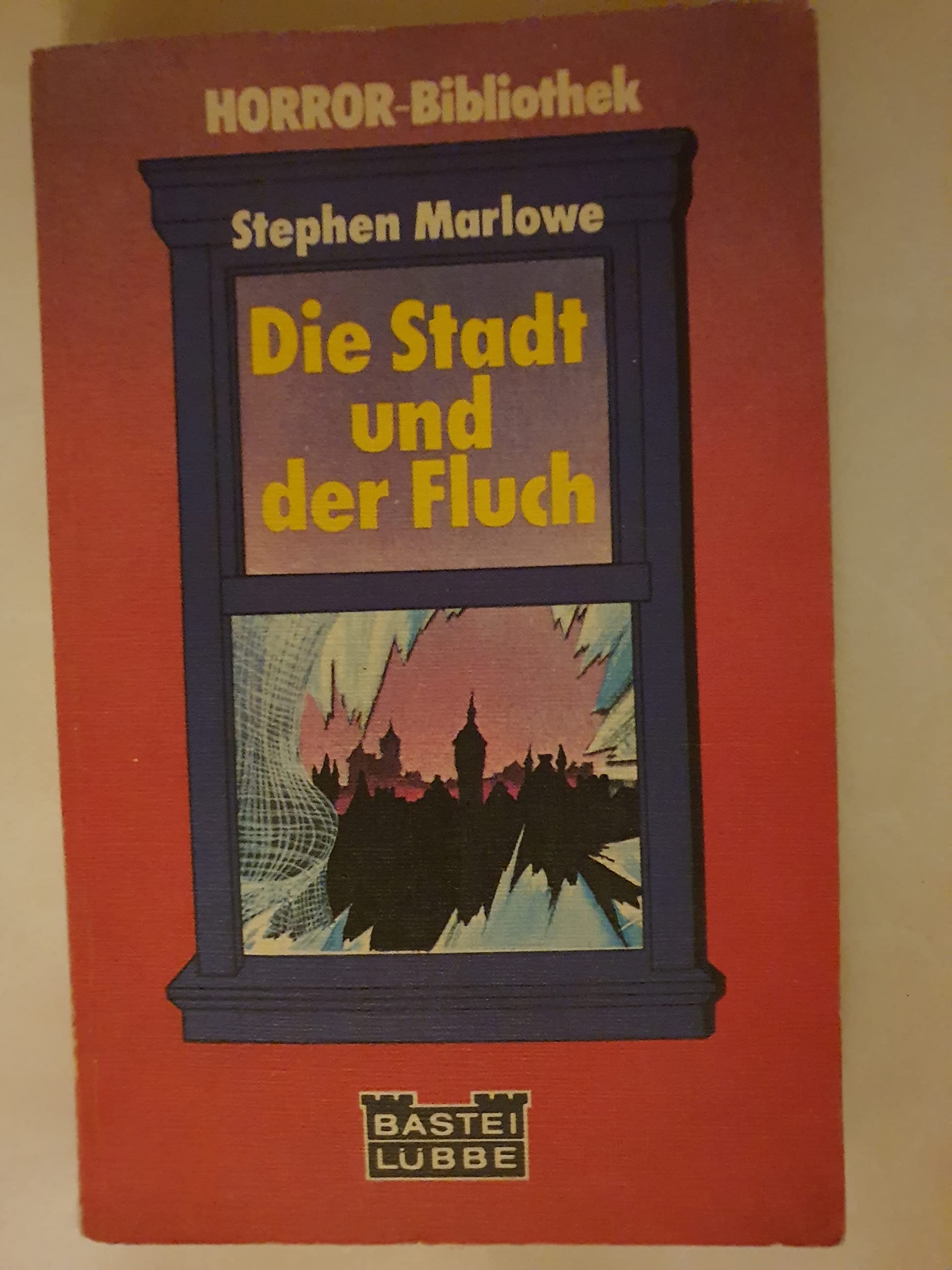 Die Stadt und der Fluch. Books