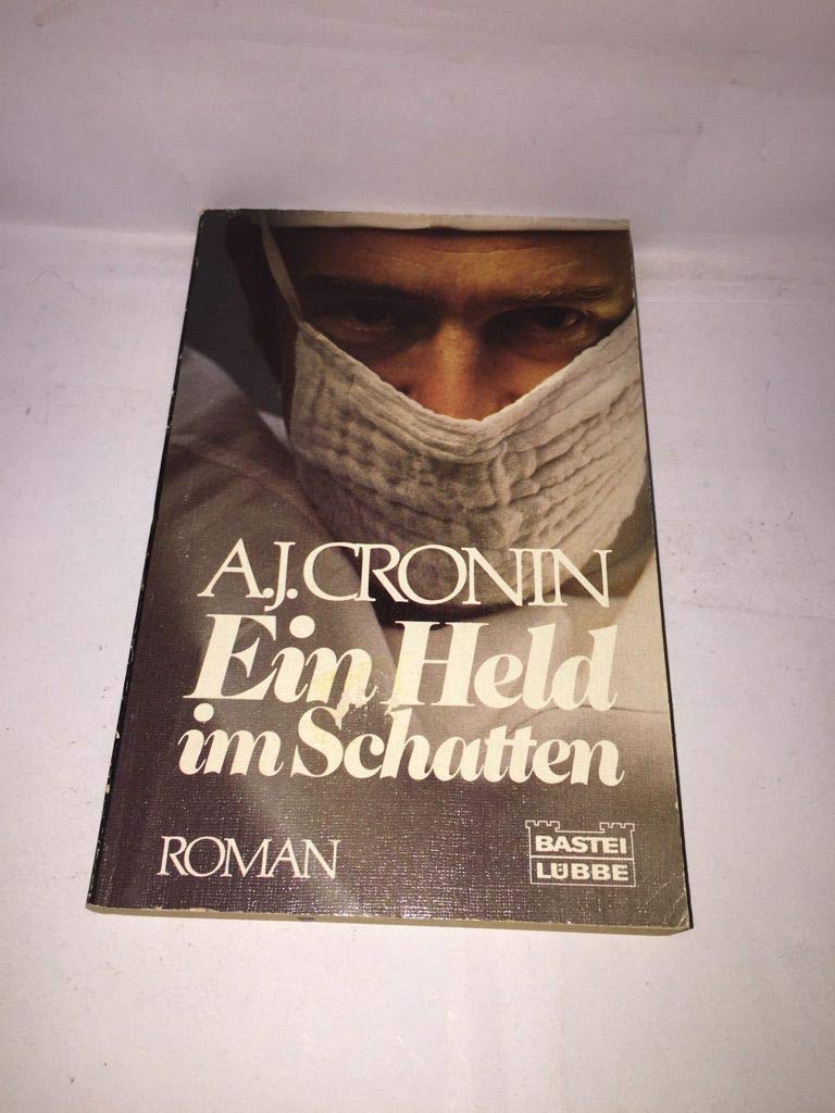 Ein Held im Schatten (Allgemeine Reihe. Bastei Lübbe Taschenbücher) Books