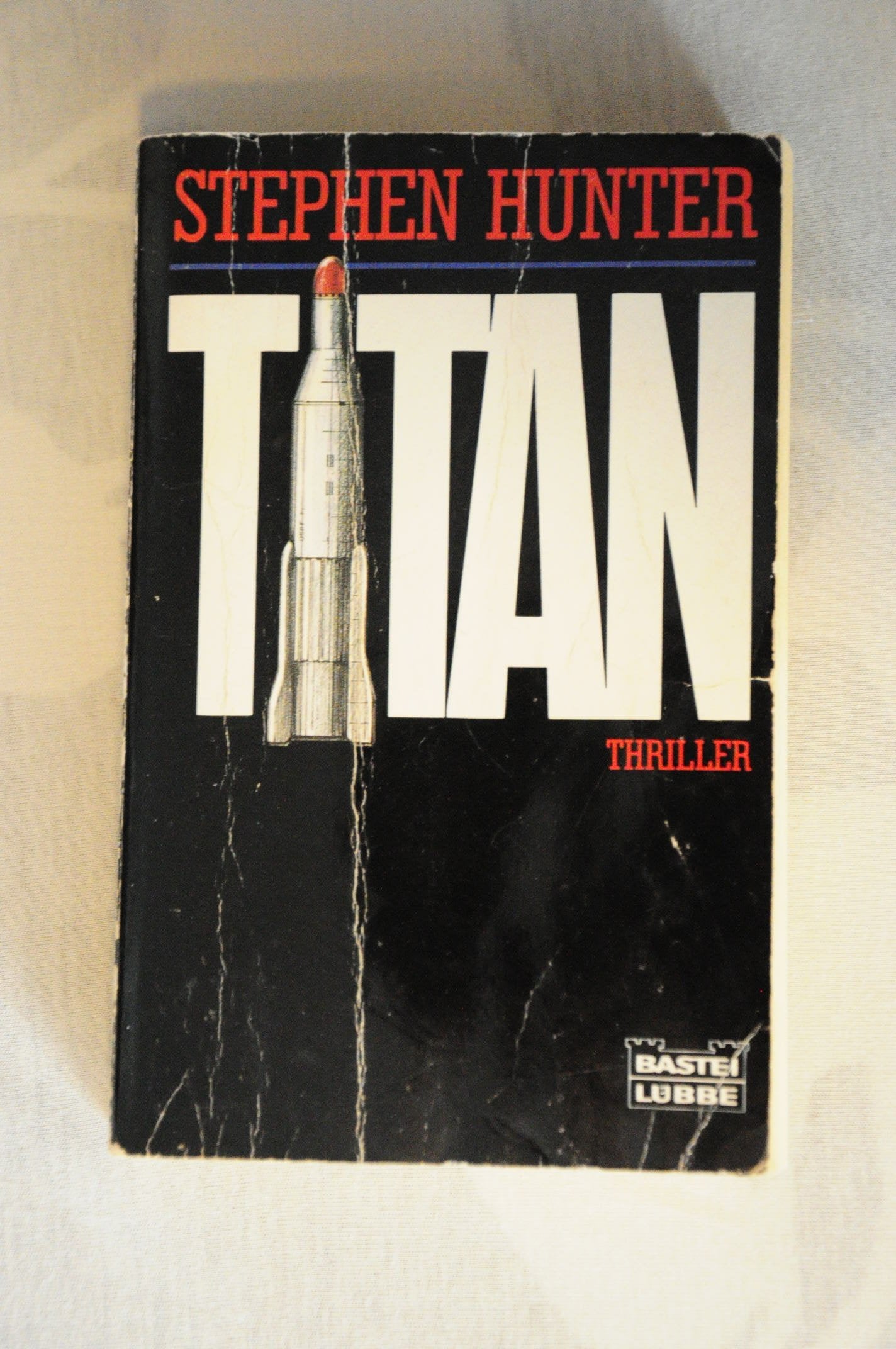 Titan (Allgemeine Reihe. Bastei Lübbe Taschenbücher) Books