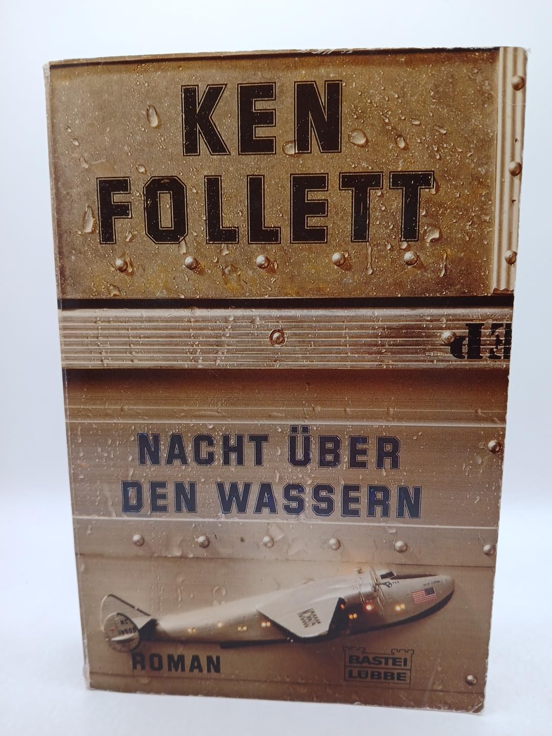 Nacht über den Wassern. Roman Action & Adventure