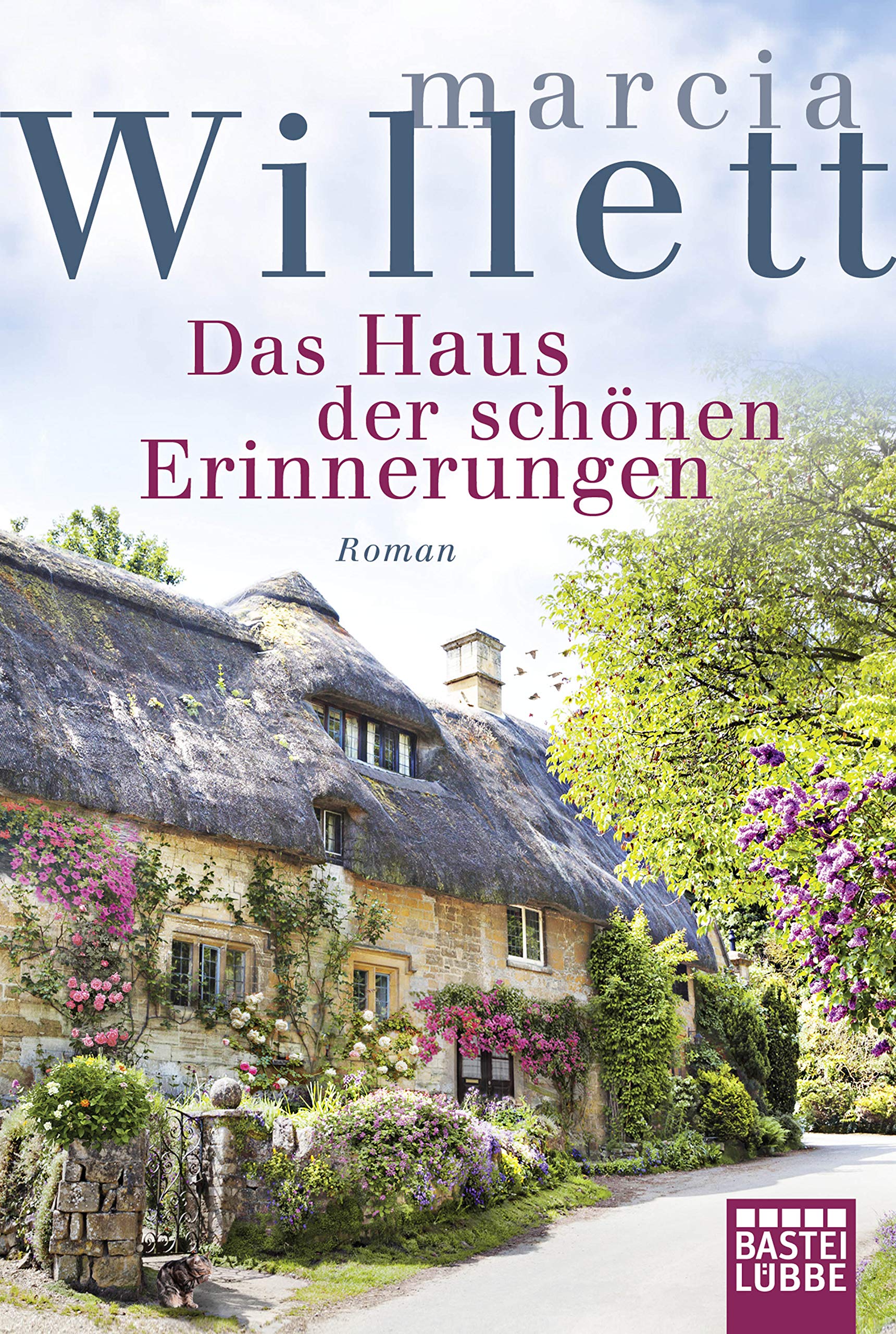Das Haus der schönen Erinnerungen: Roman Historical Fiction
