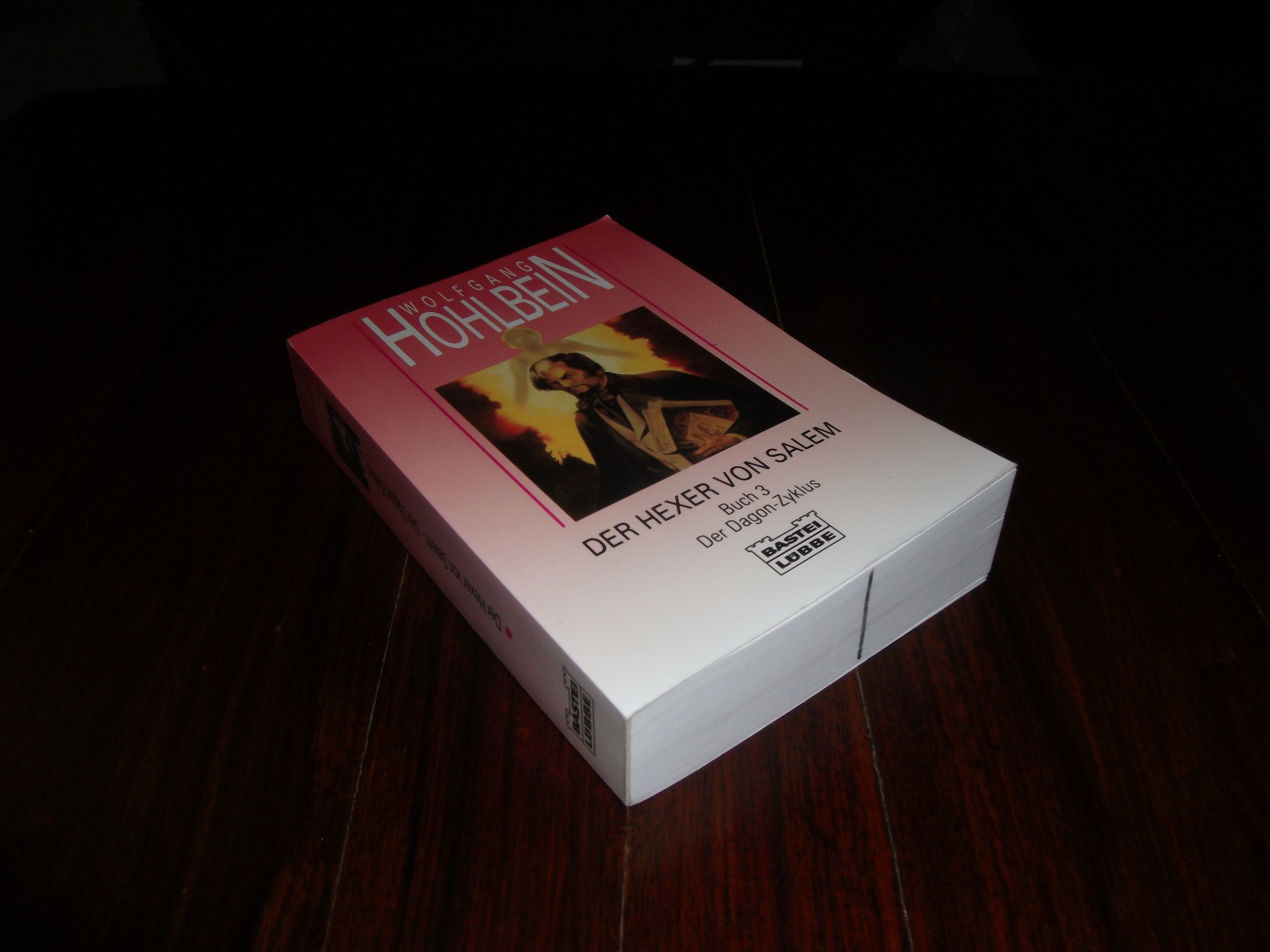 Der Hexer von Salem Books