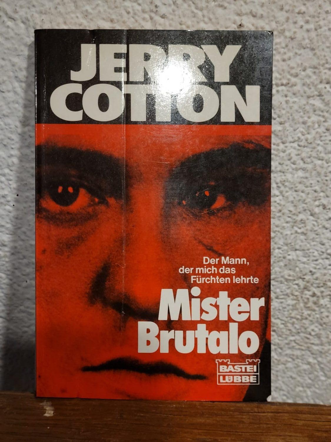 Mister Brutalo - Kriminal-Roman Books