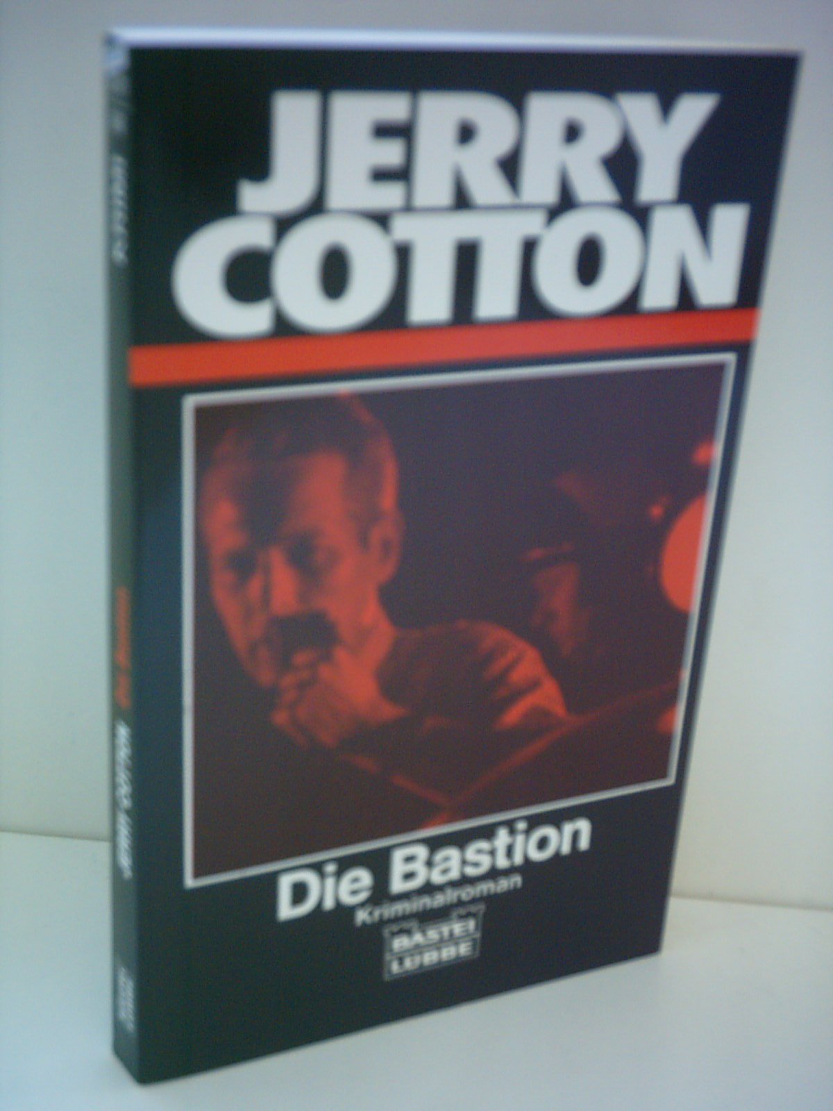 Die Bastion (Jerry Cotton Neuauflage. Bastei Lübbe Taschenbücher / Neuauflage) Crime & Thrillers