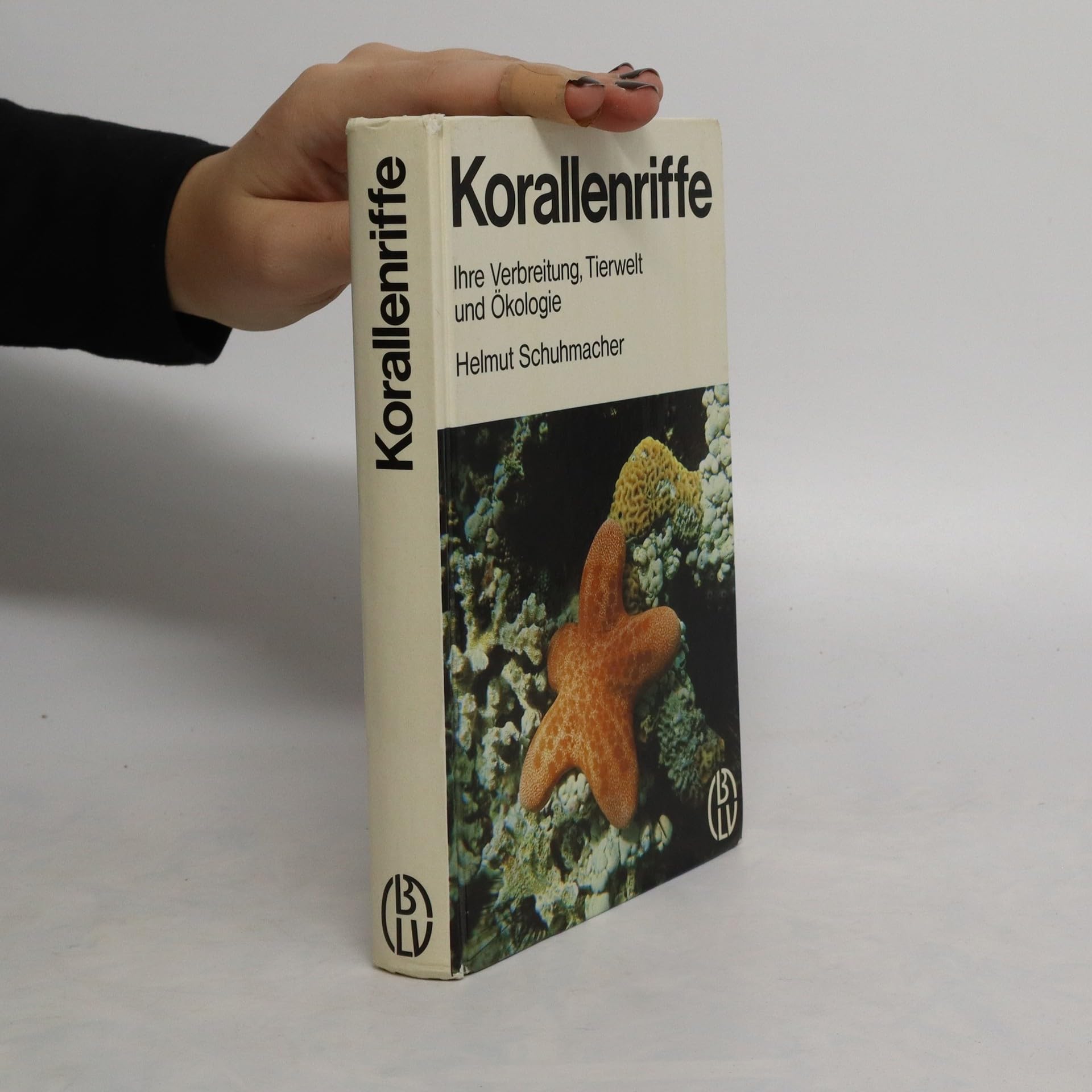 Korallenriffe - Ihre Verbreitung, Tierwelt und Ökologie. Books