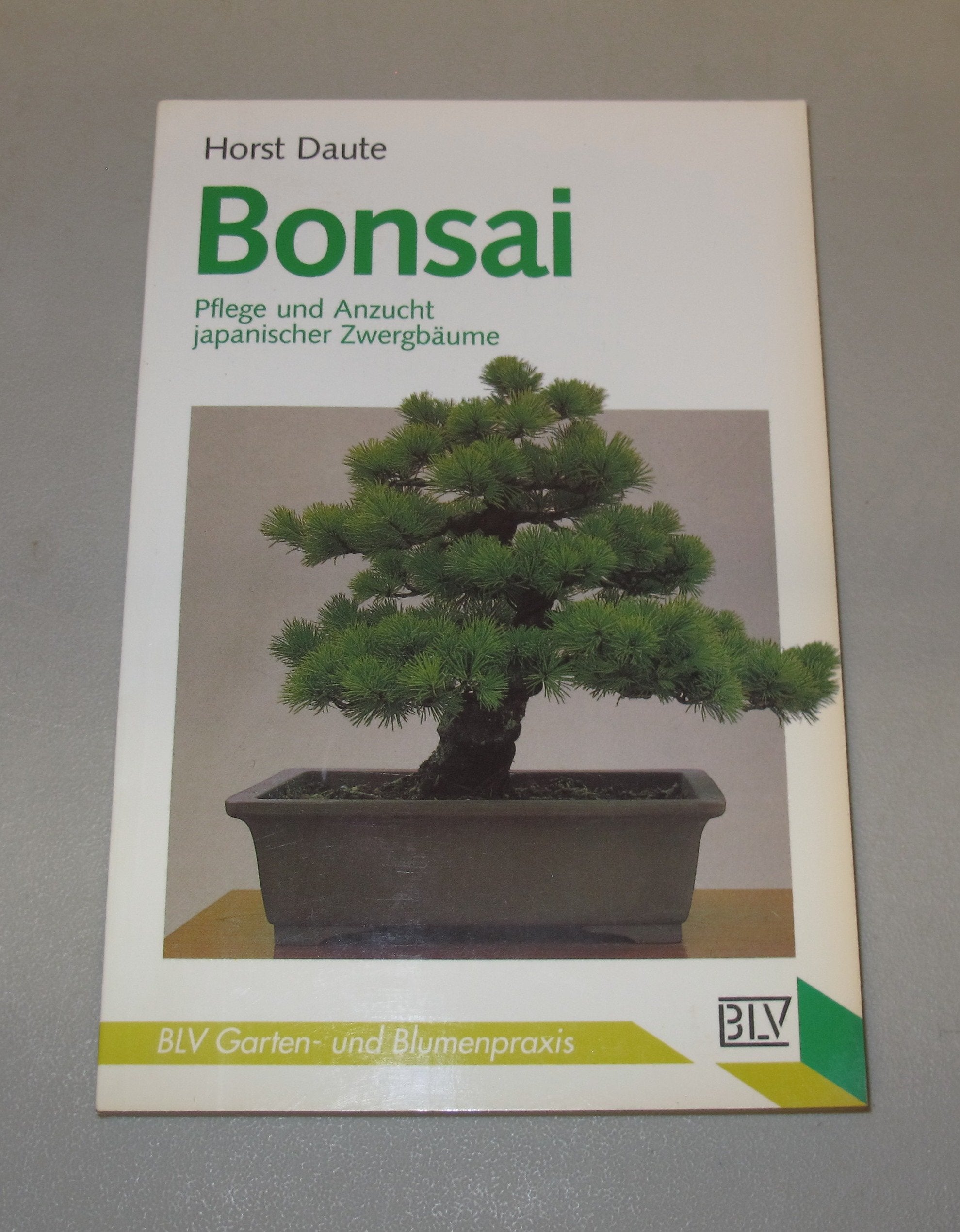 Bonsai. Pflege und Anzucht japanischer Zwergbäume. Garden & Plants