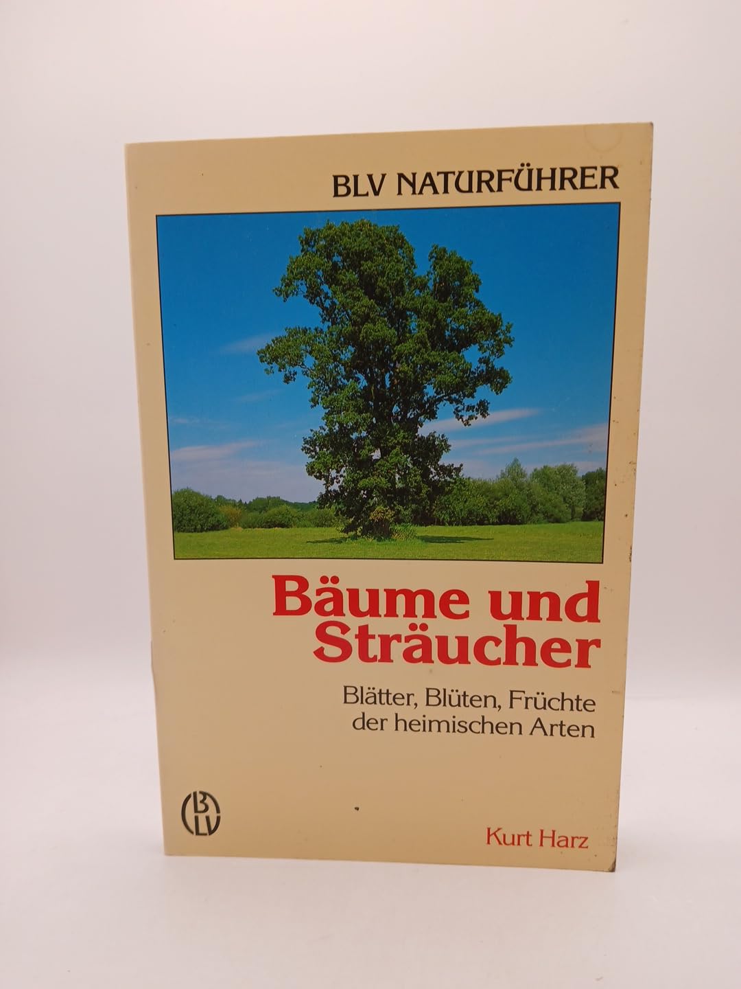 Bäume und Sträucher. Blätter, Blüten, Früchte der heimischen Arten Garden & Plants