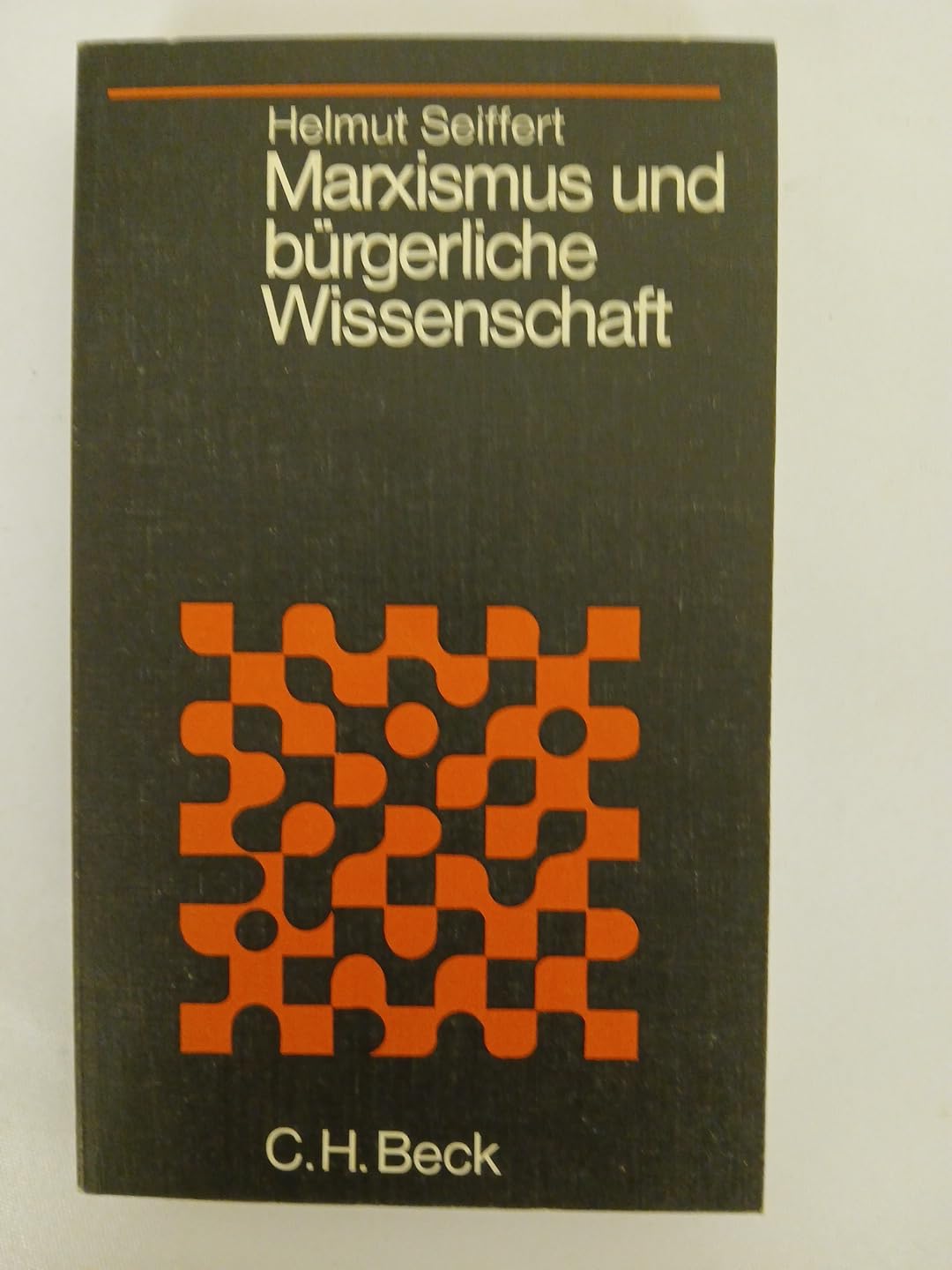 Marxismus und bürgerliche Wissenschaft. Books