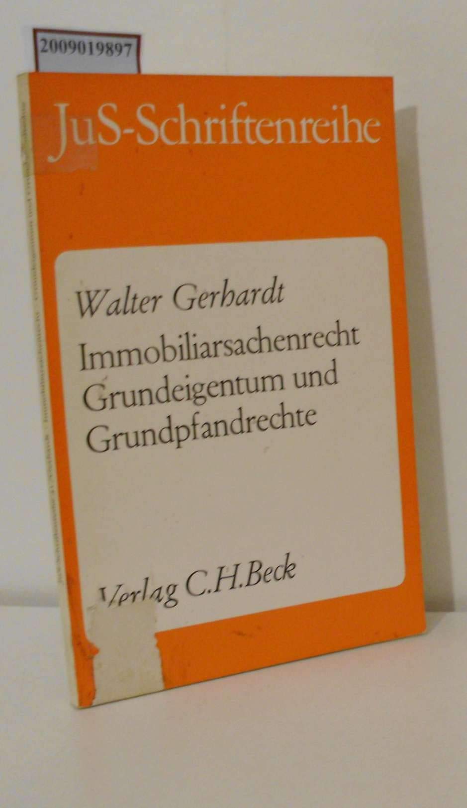 Fälle und Erläuterungen zum Sachenrecht für Anfangssemester / Immobiliarsachenrecht: Grundeigentum und Grundpfandrechte Books