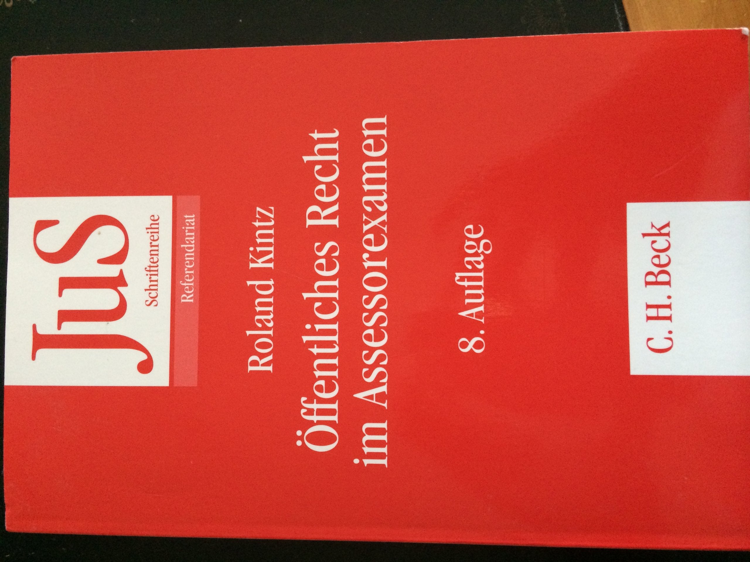 Öffentliches Recht im Assessorexamen: Klausurtypen, wiederkehrende Probleme und Formulierungshilfen (JuS-Schriftenreihe/Referendariat, Band 148) Law
