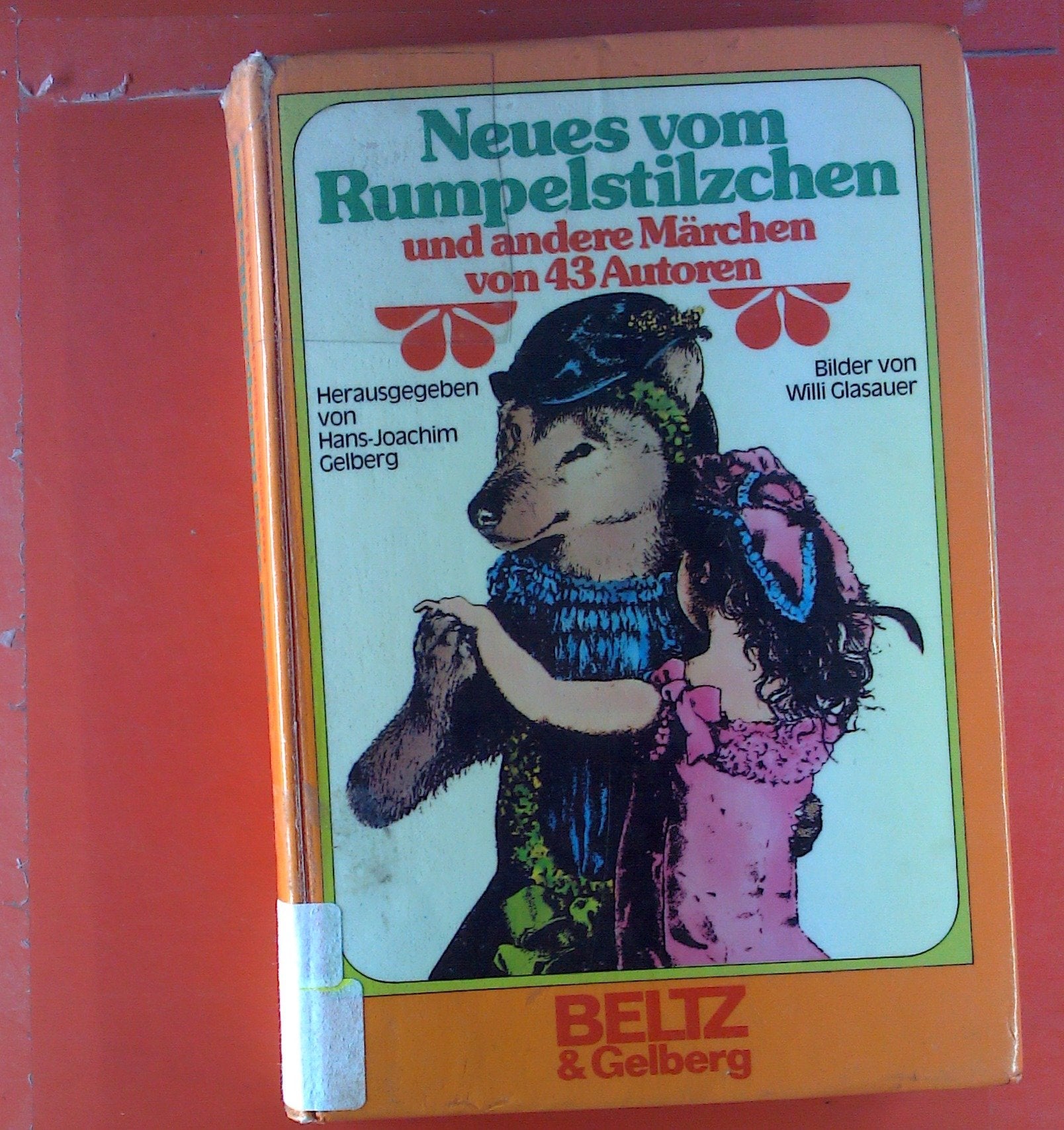 Neues vom Rumpelstilzchen und andere Haus-Märchen von 48 Autoren. Books