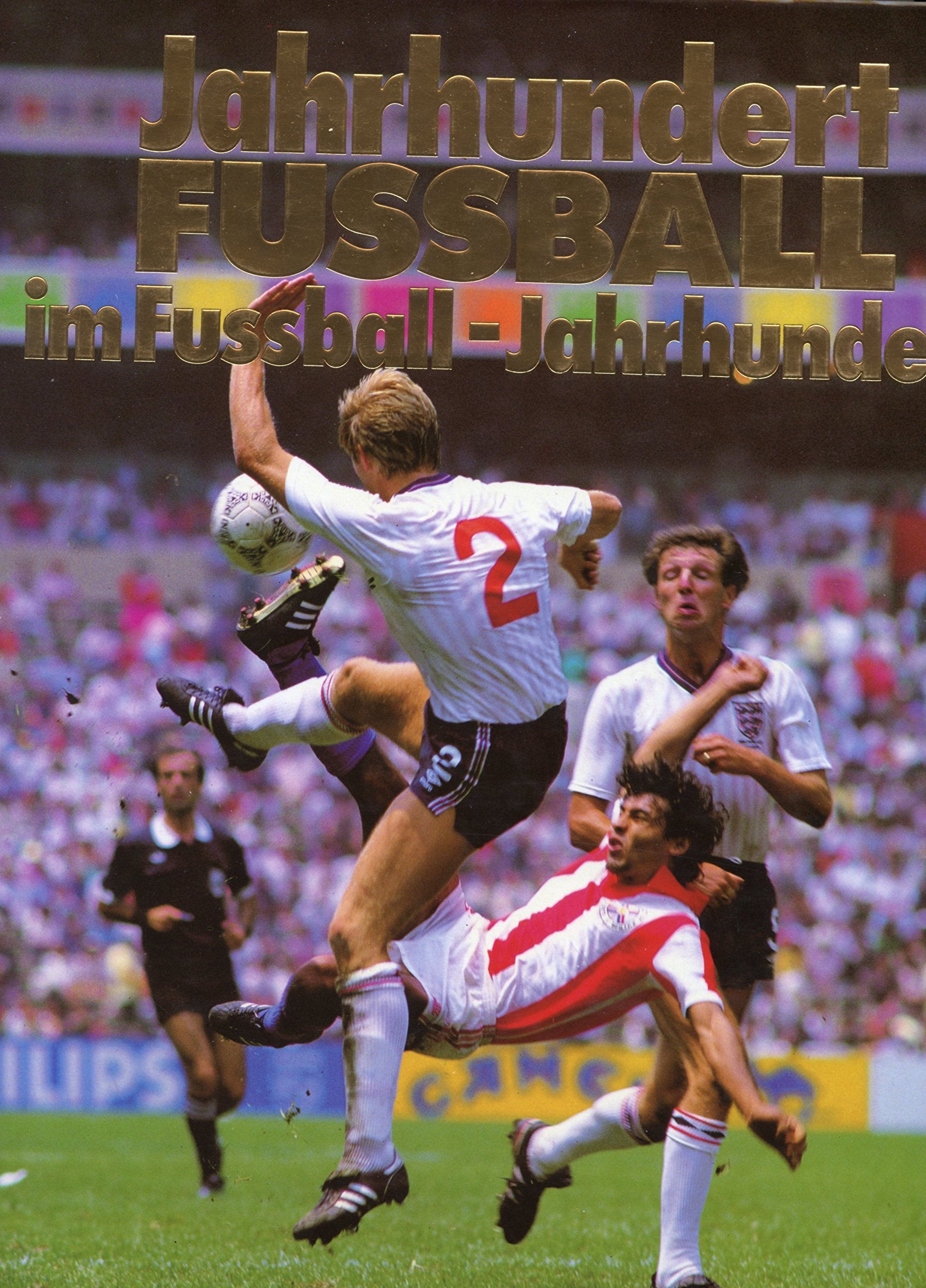 Jahrhundertfussball im Fussball-Jahrhundert Leisure & Fun