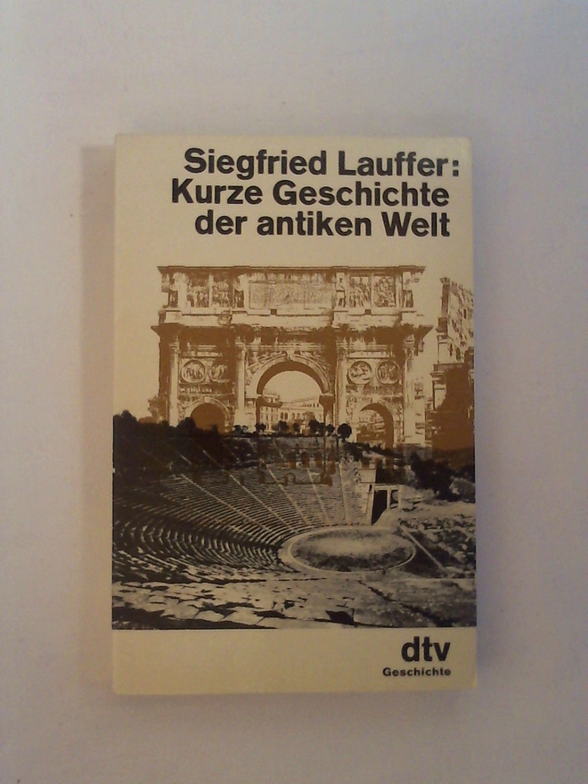 Kurze Geschichte der antiken Welt. Politics & History