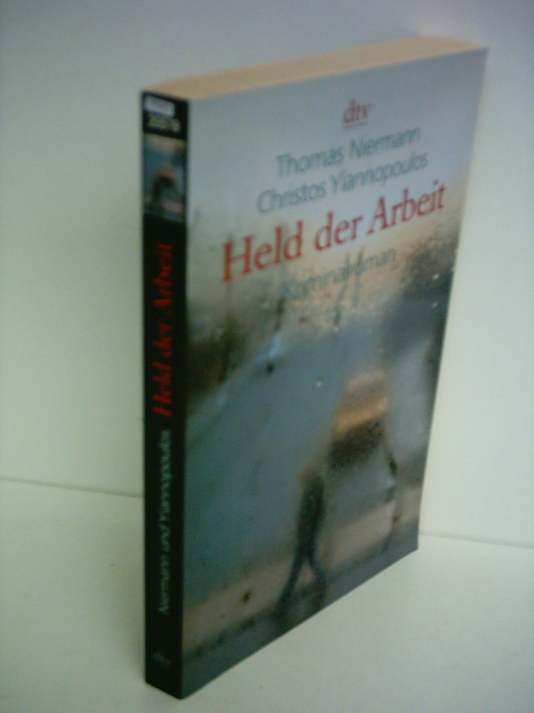 Held der Arbeit: Kriminalroman Crime & Thrillers