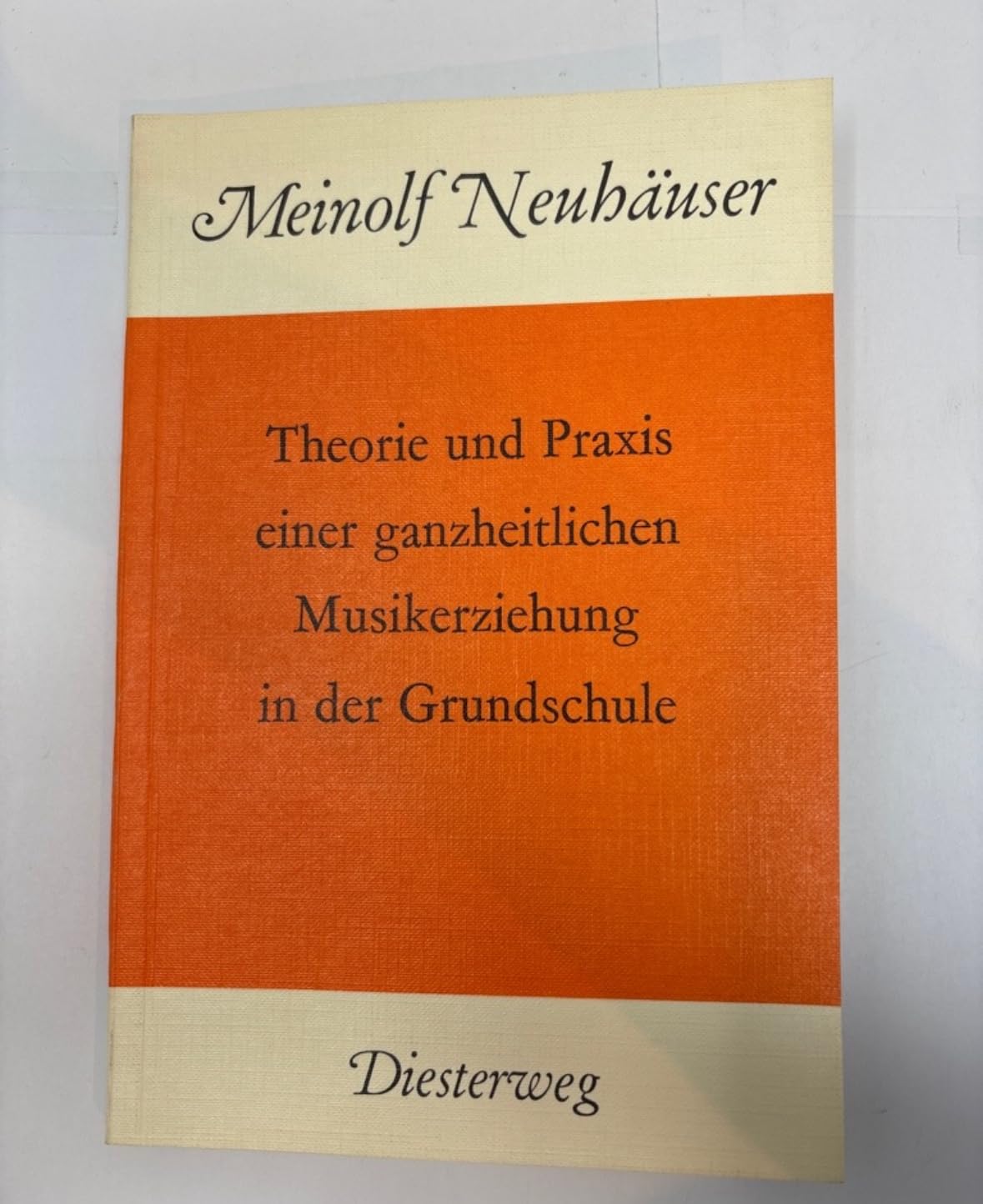 Theorie und Praxis einer ganzheitlichen Musikerziehung in der Grundschule: Lehrerhandbuch zum Schulwerk "Bunte Zaubernoten" Books