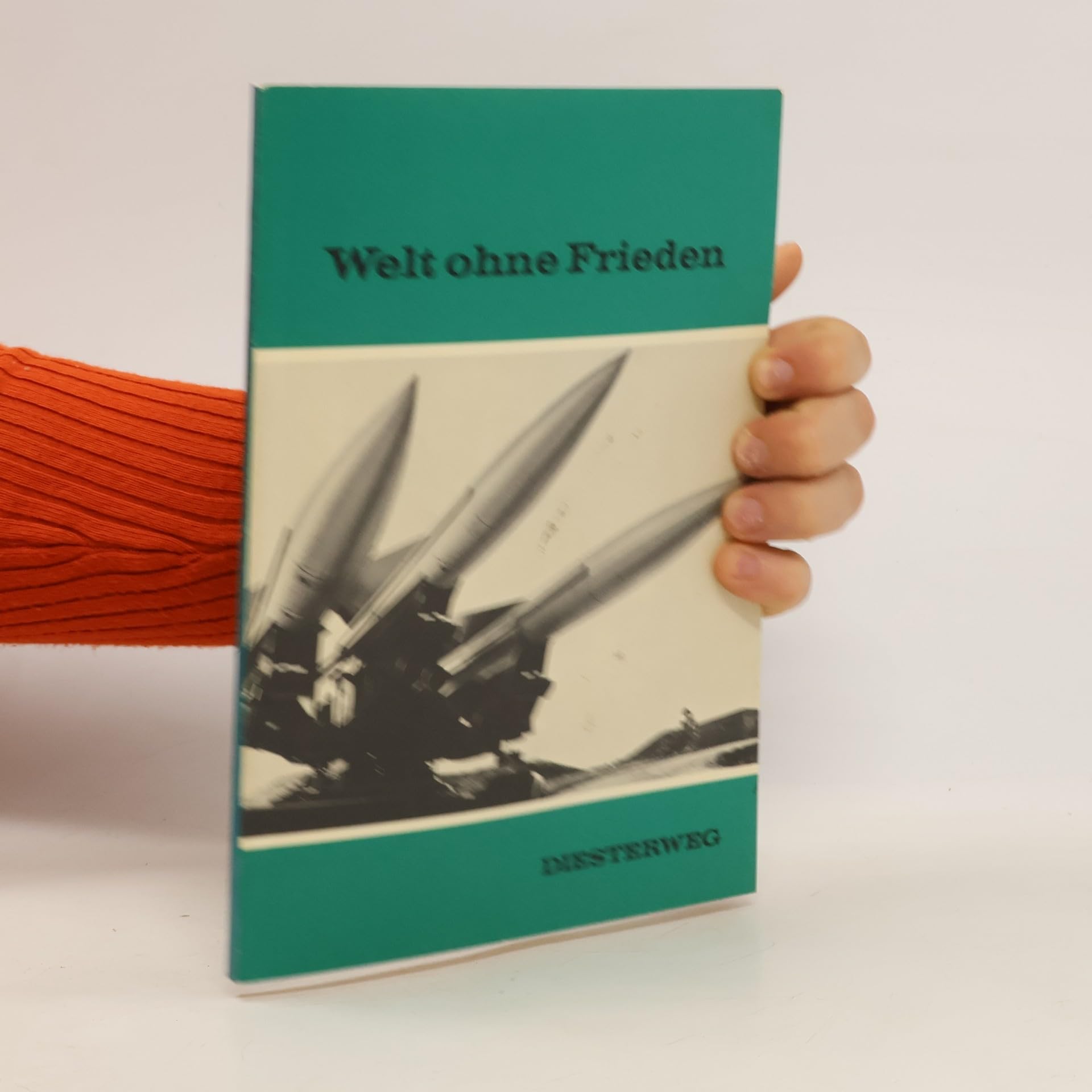 Welt ohne Frieden. Teil I: Deutschland, Europa, USA, UdSSR. Books