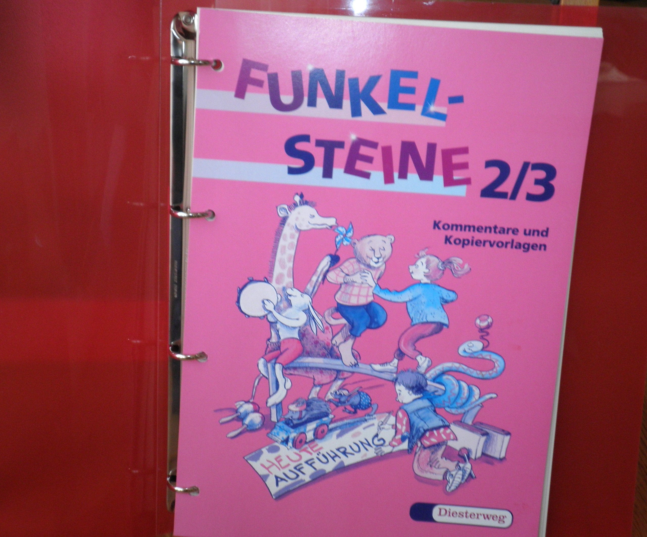 Funkelsteine. Fächerübergreifendes Gestalten im Zusammenspiel von...: Kommentarband mit Kopiervorlagen für das 2. und 3. Schuljahr (Funkelsteine. ... Zusammenspiel von Musik, Kunst und Bewegung) Books