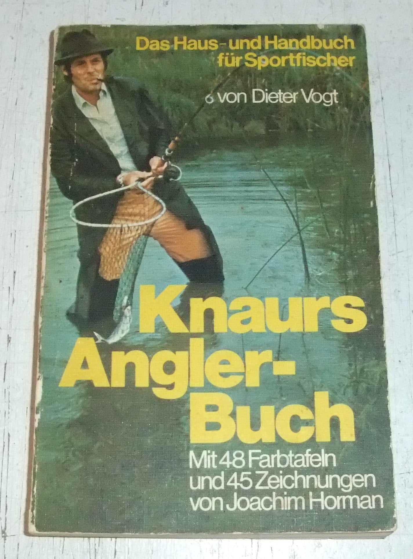 Knaurs Anglerbuch : das Haus- u. Handbuch f. Sportfischer. Books