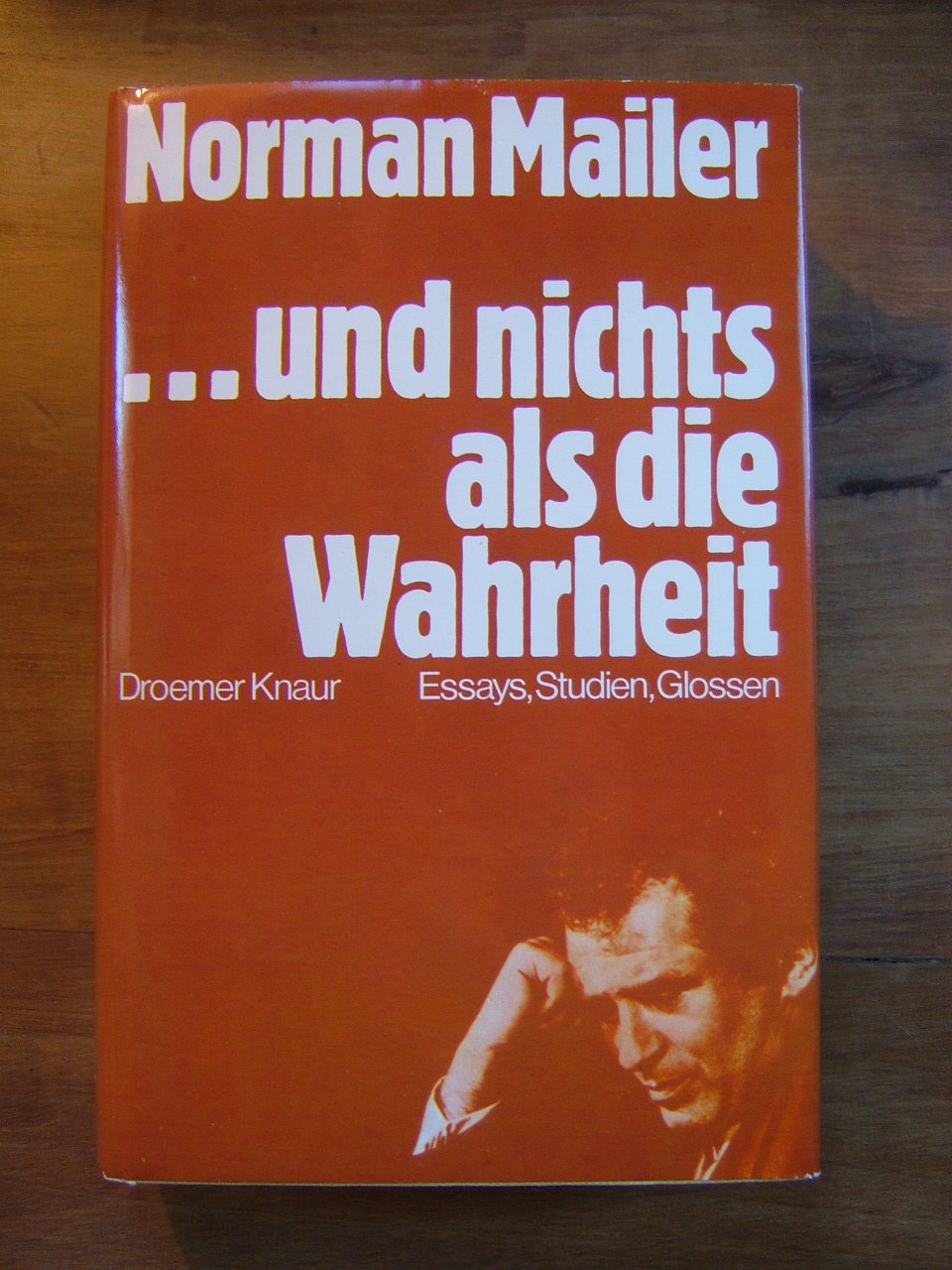 Und nichts als die Wahrheit. Essays, Studien, Glossen Professional & Reference Books