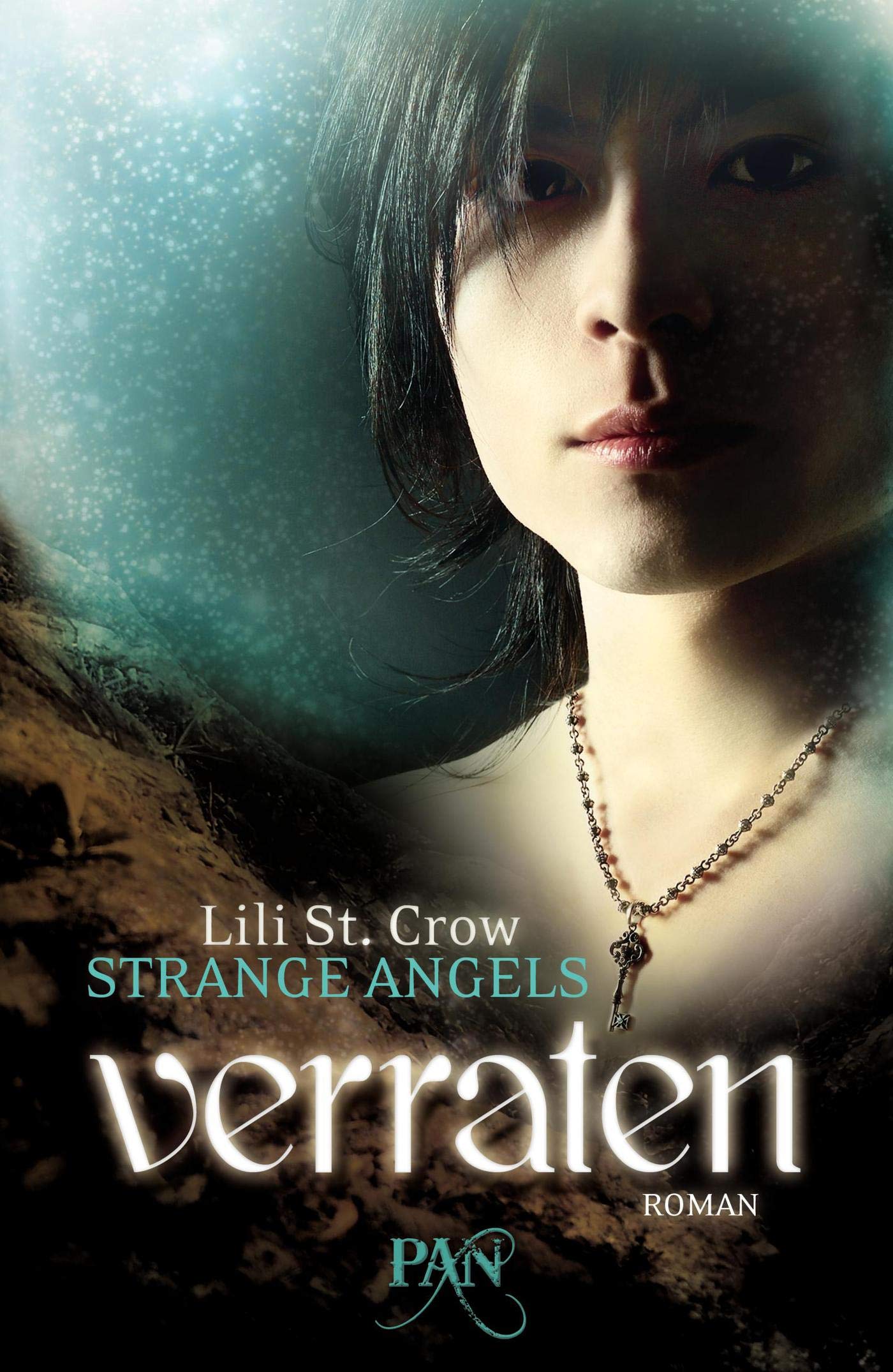 Strange Angels: Verraten: Roman Contemporary literature
