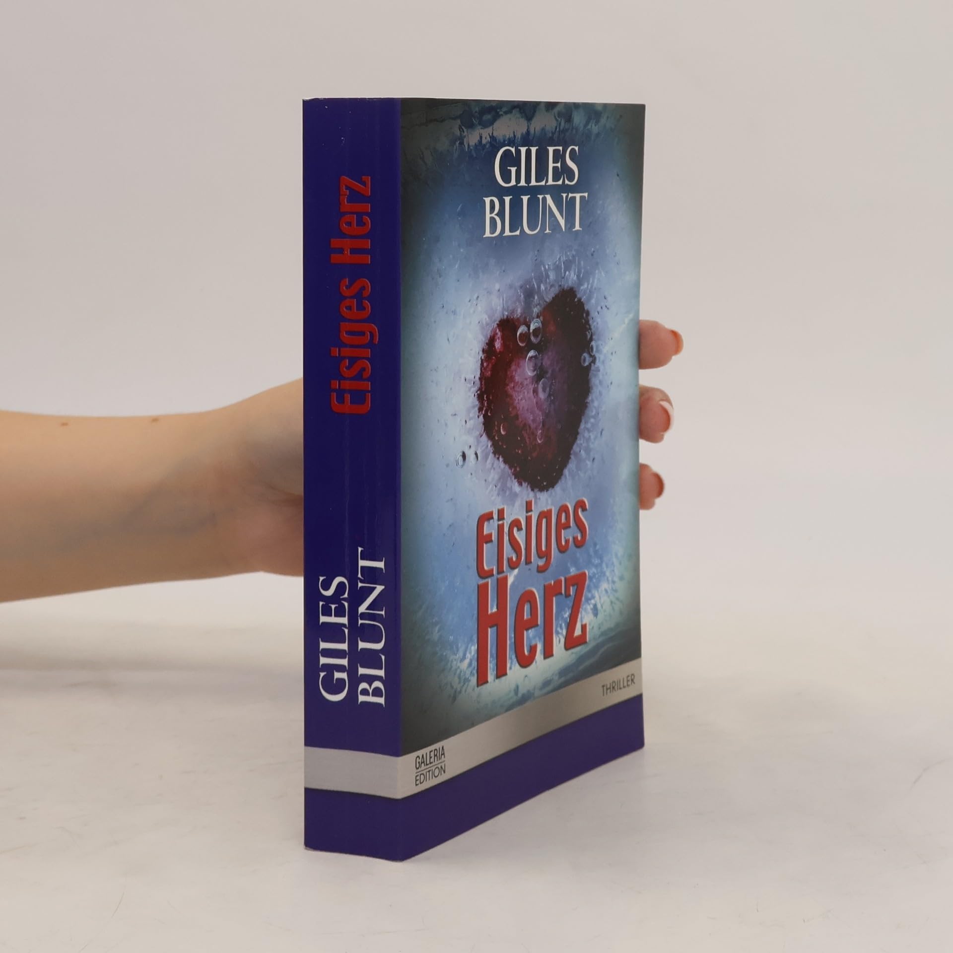 Eisiges Herz . Books
