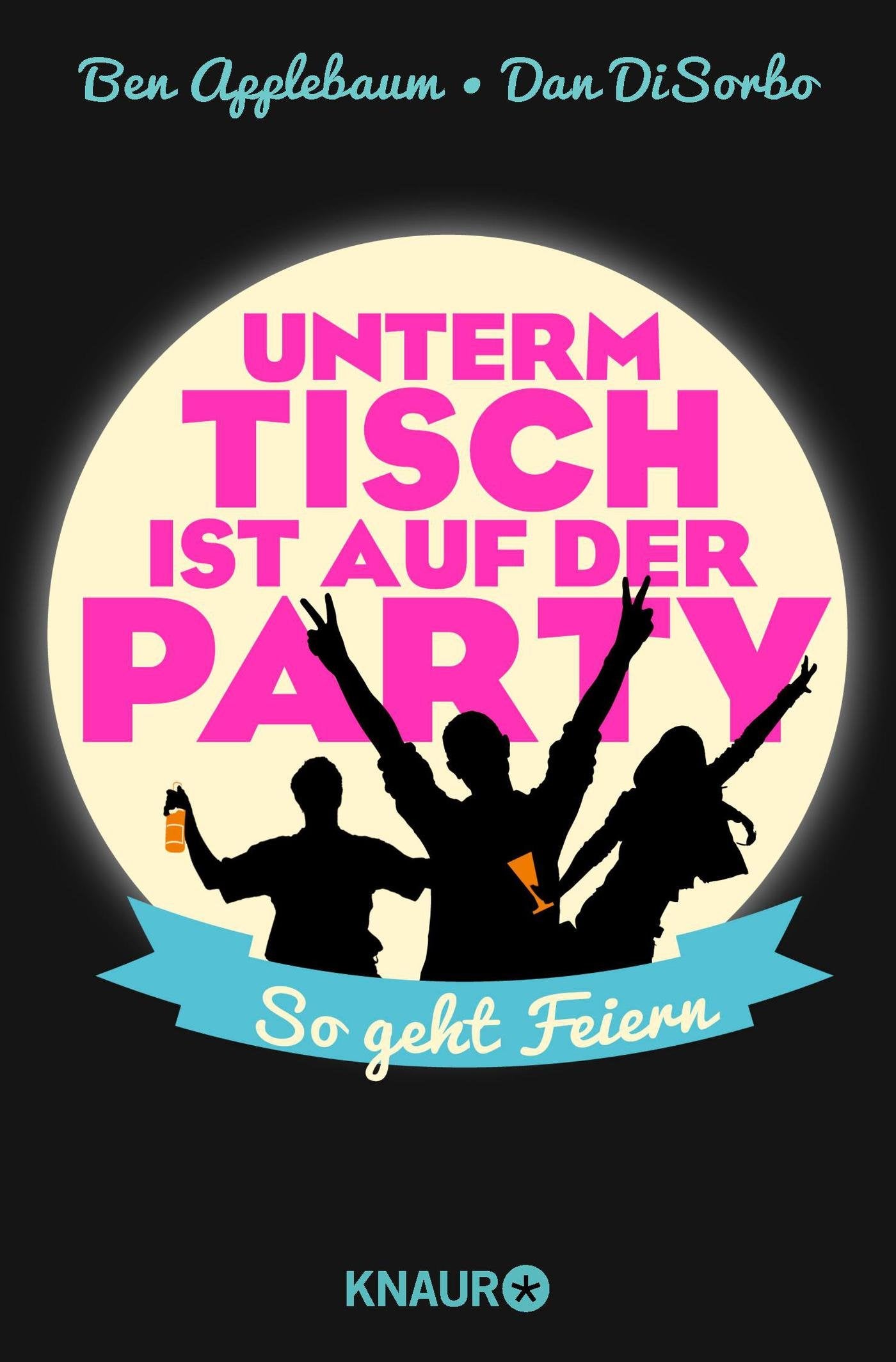 Unterm Tisch ist auf der Party Leisure, Home & Garden
