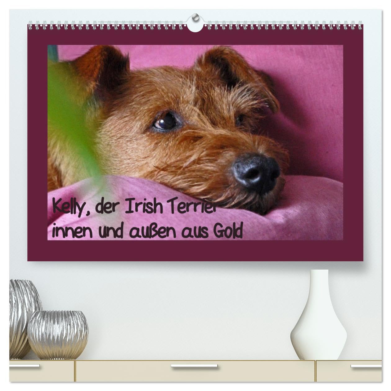 Kelly, der Irish Terrier - innen und außen aus Gold (hochwertiger Premium Wandkalender 2025 DIN A2 quer), Kunstdruck in Hochglanz Natural Sciences