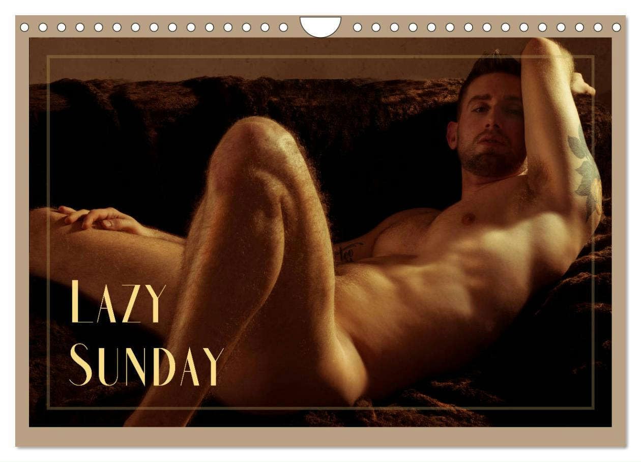 Lazy Sunday - Genieße hüllenlos die Ruhe (Wandkalender 2025 DIN A4 quer), CALVENDO Monatskalender: Sonntage, und ihre erotische Seite der Entspannung, auf der Couch (CALVENDO Erotik) Social Sciences