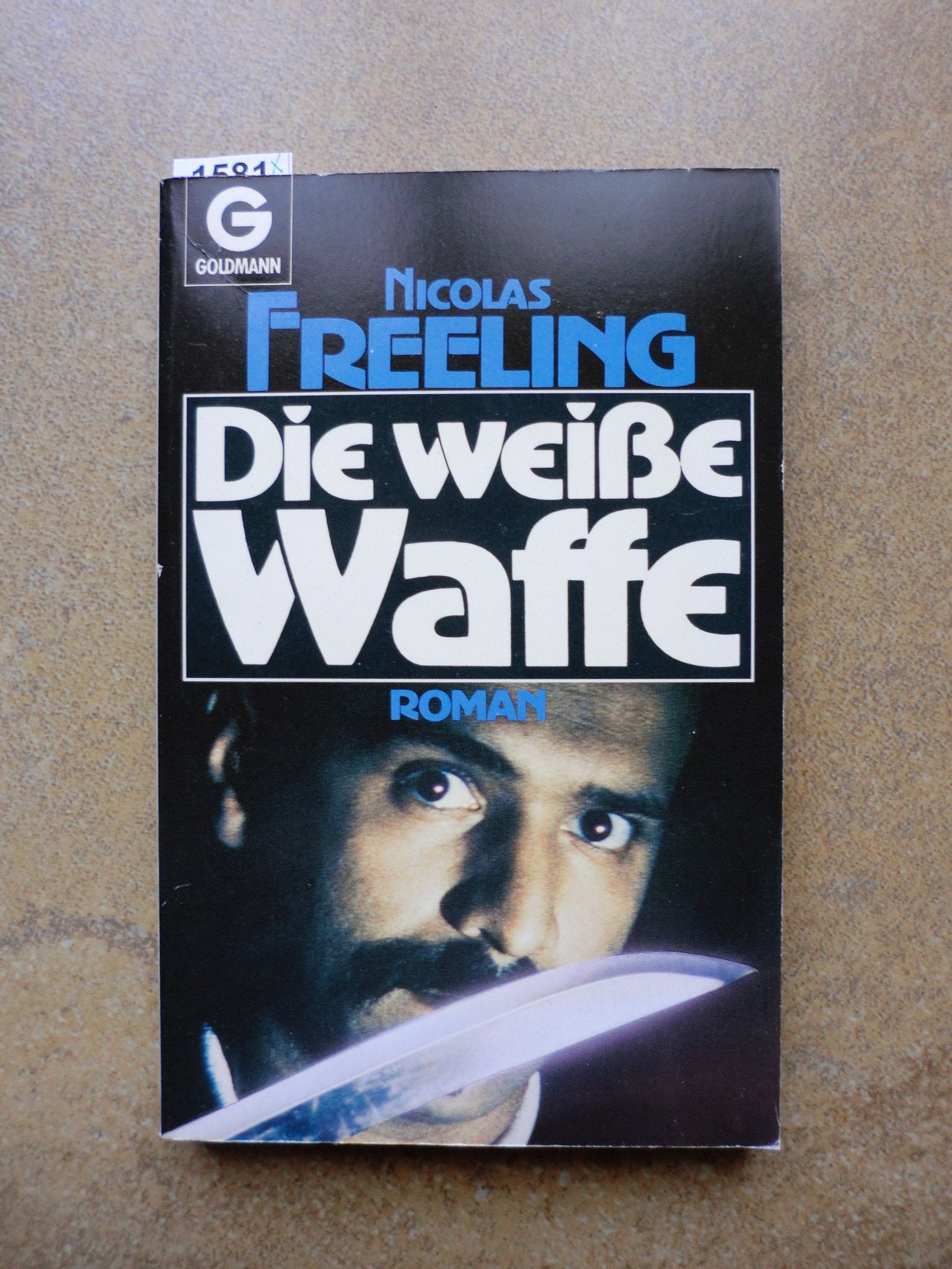 Die weiße Waffe. Roman. Books