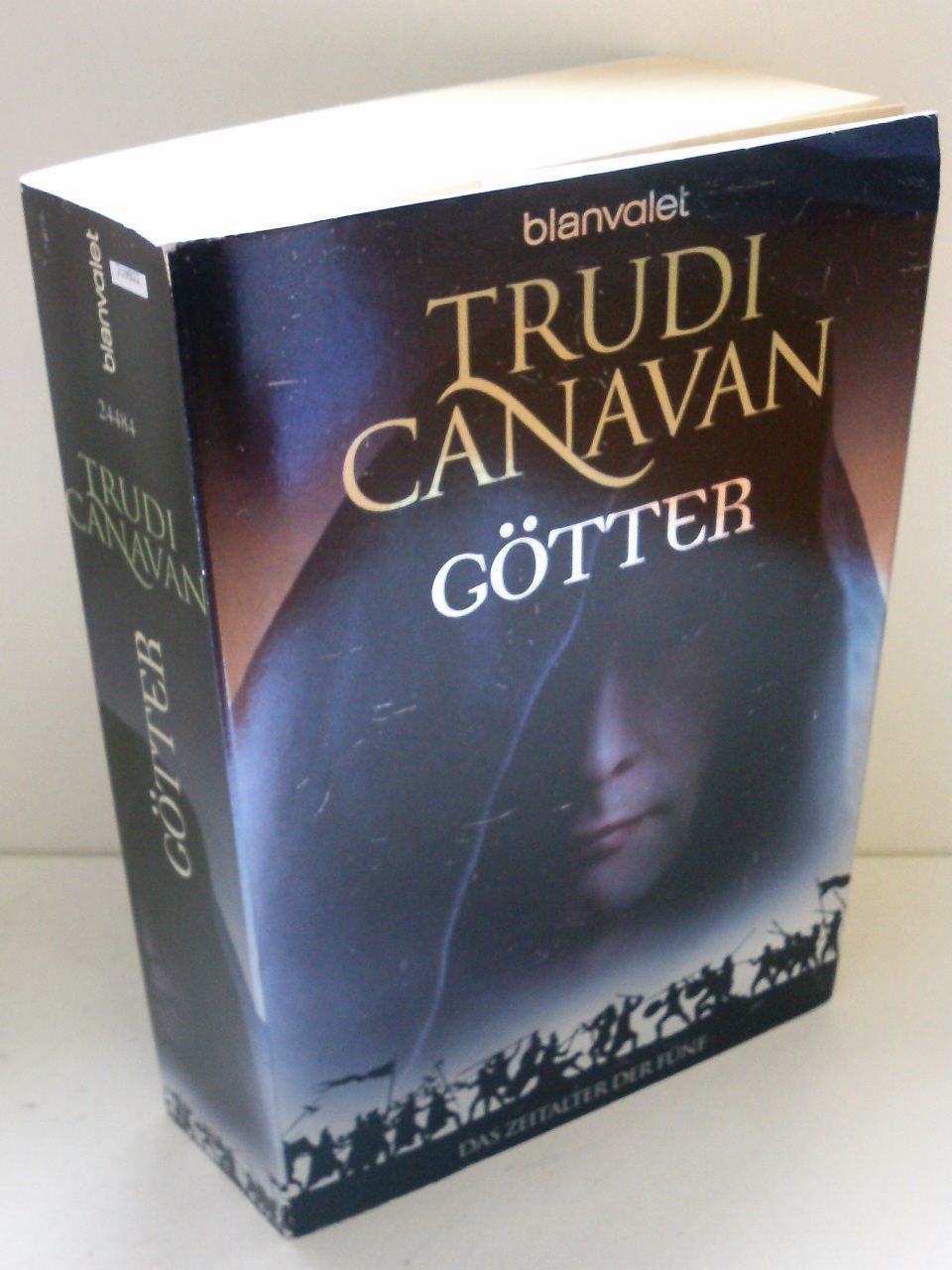 Das Zeitalter der Fünf 03. Götter Contemporary literature