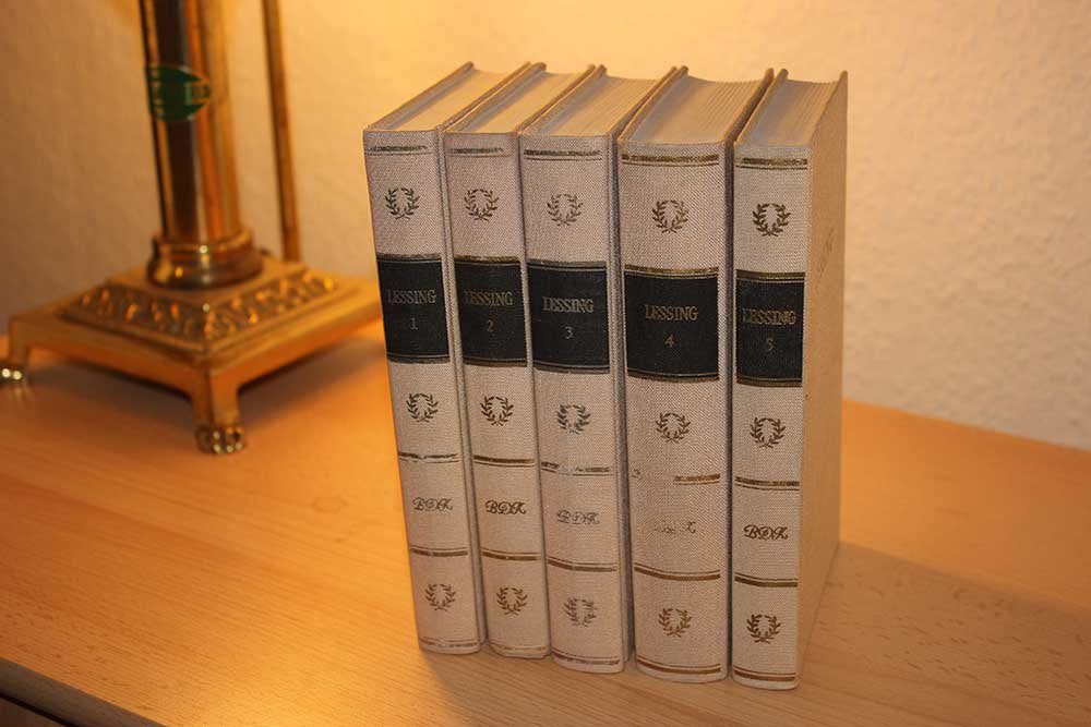 Gotthold Ephraim Lessing. Werke in 3 Bänden Hanserbibliothek: Aufgrund der in Zusammenarbeit mit Karl Eibl, Helmut Göbel, Karl S. Guthke, Gerd Hillen, ... Bänden herausgegeben von Herbert G. Göpfert - Lessing, Gotthold Ephraim book