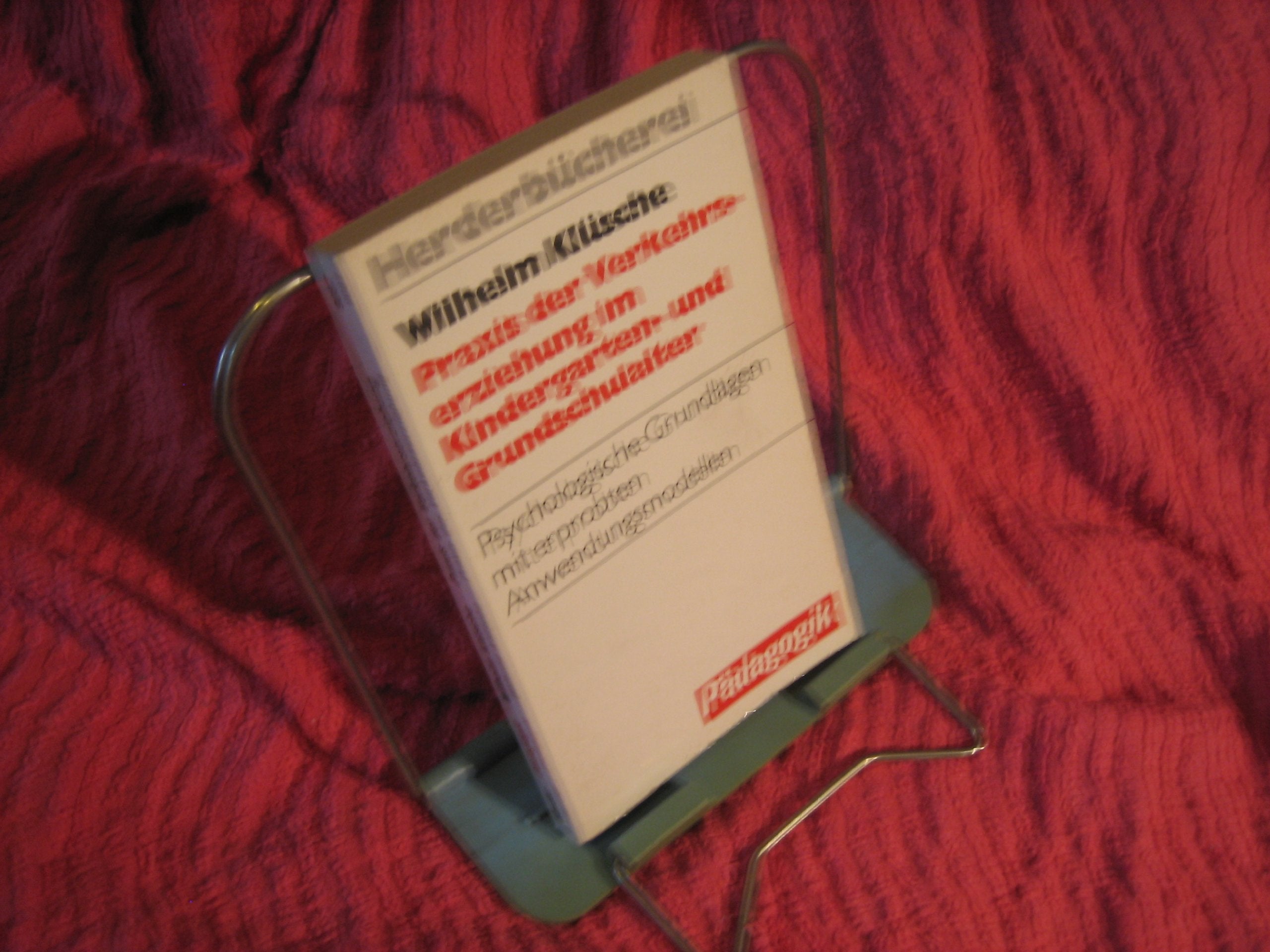 Praxis der Verkehrserziehung in Kindergarten und Grundschulalter. Books
