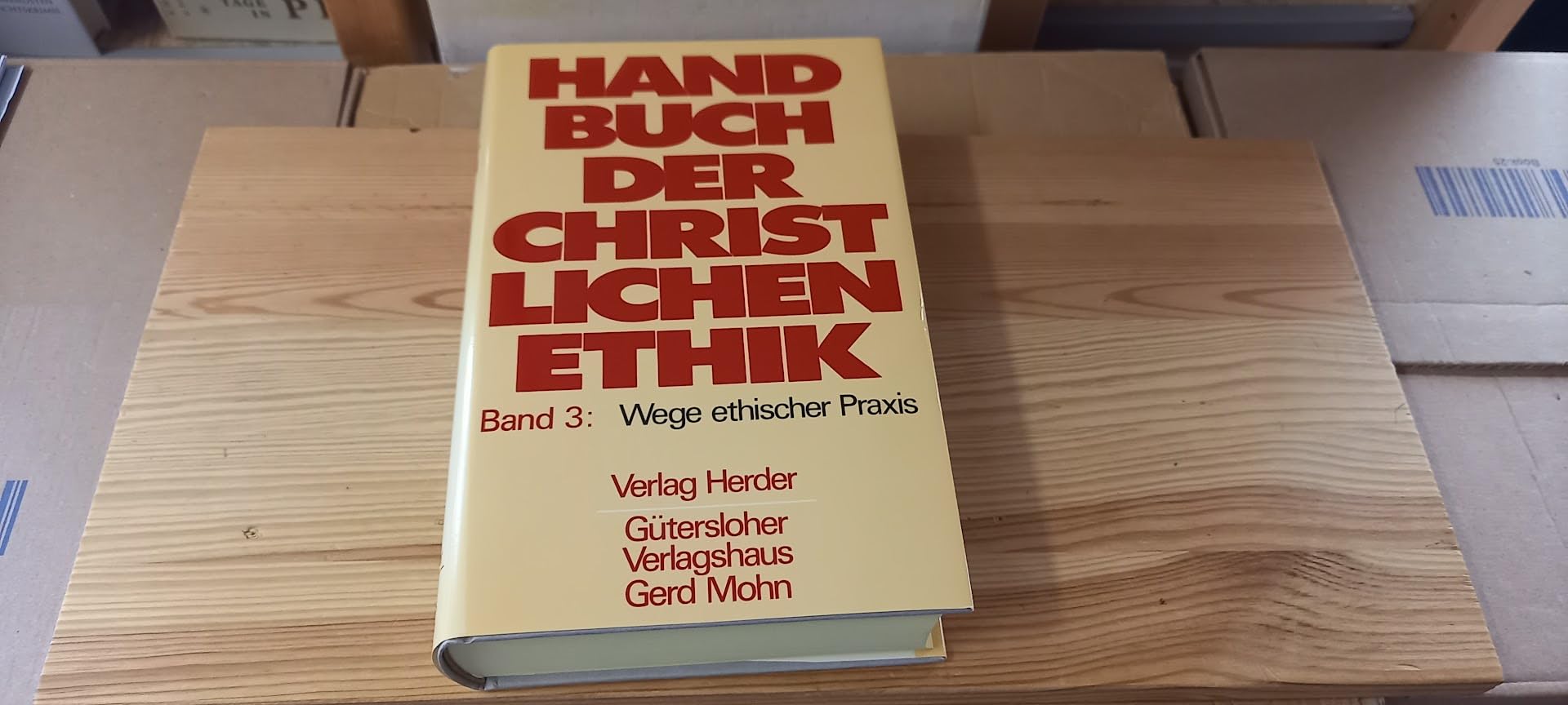 Handbuch der christlichen Ethik. Books