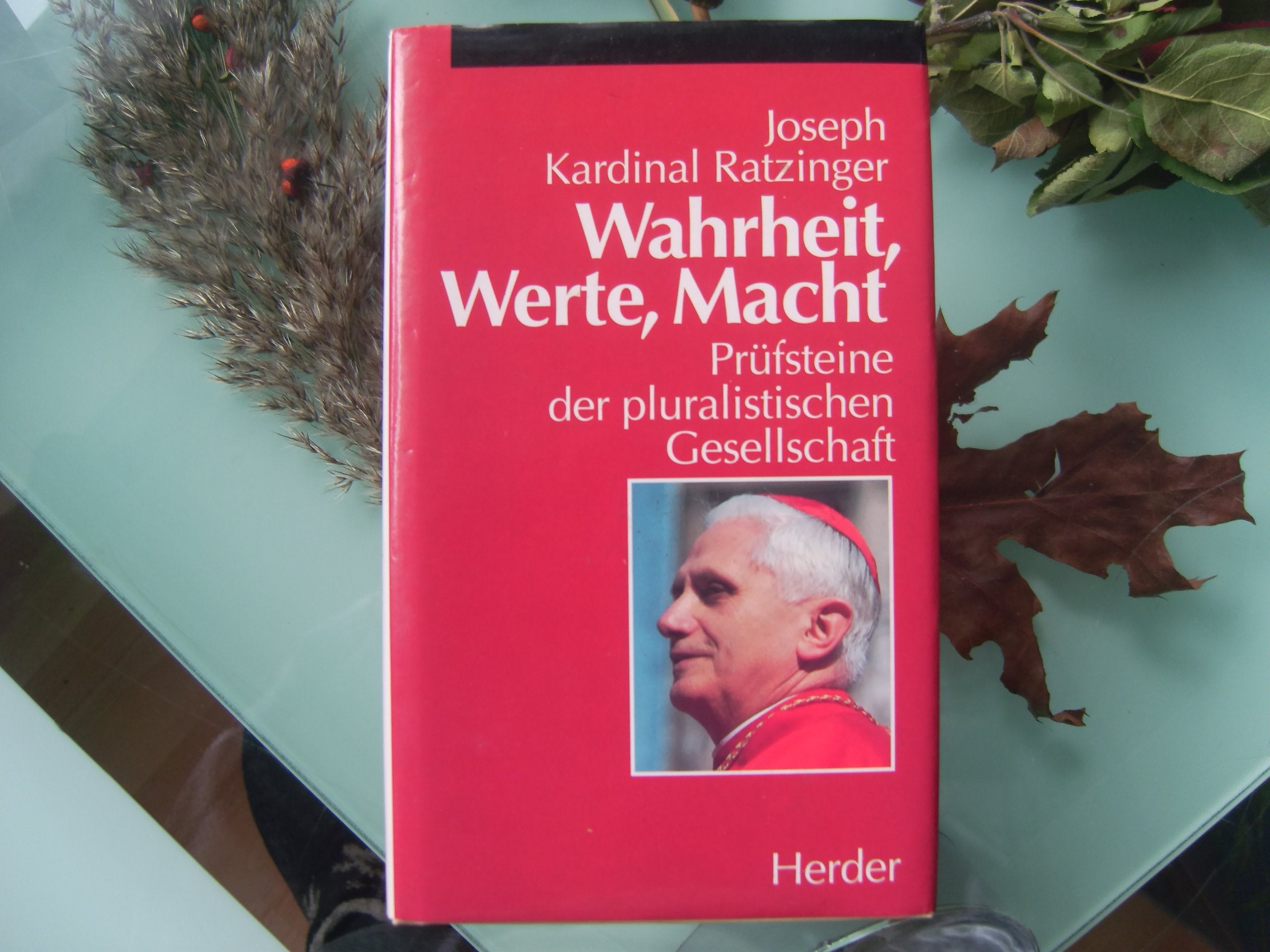 Wahrheit, Werte, Macht Law