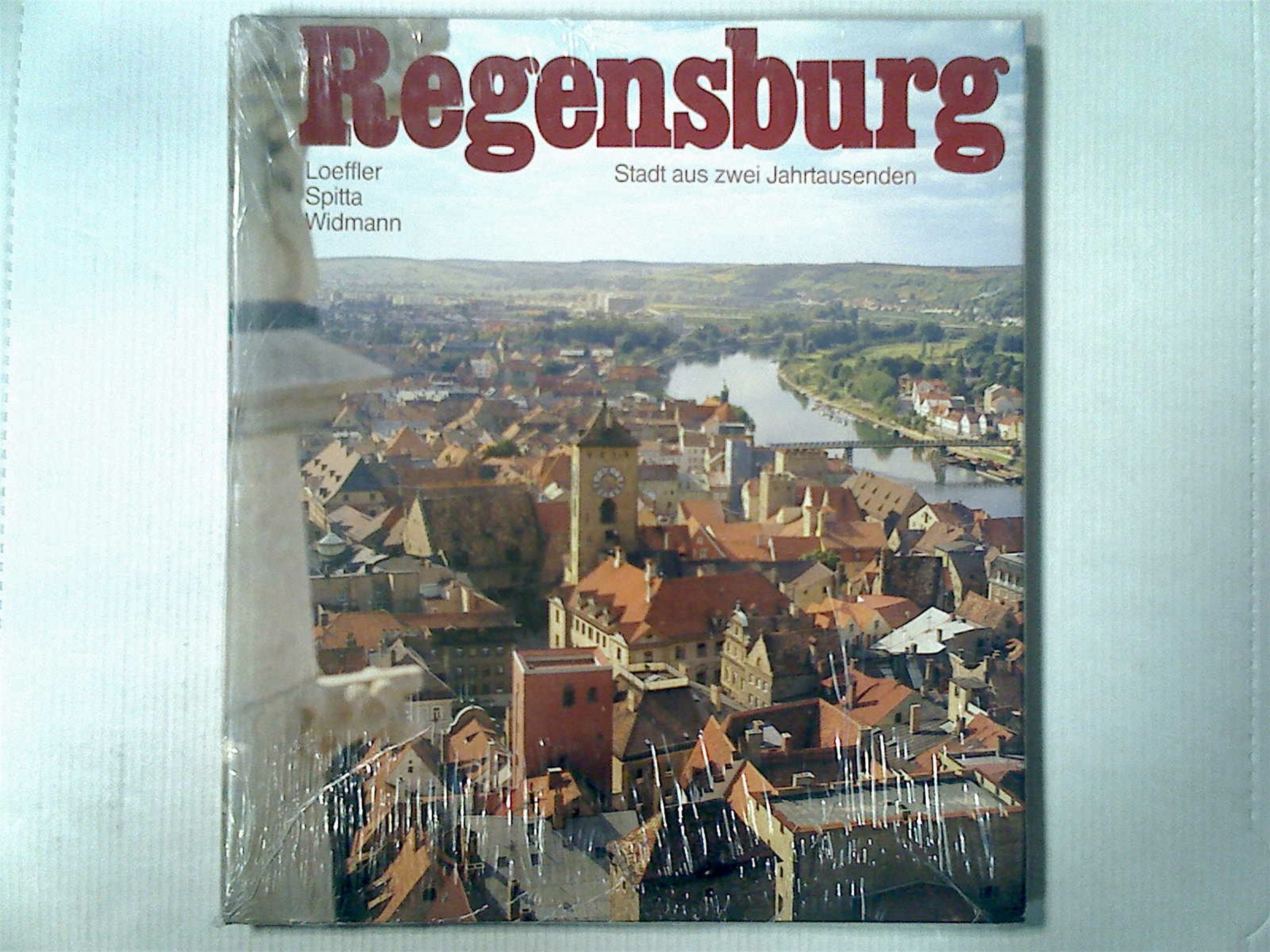 Regensburg Stadt aus zwei Jahrtausenden / city of two millennia / ville de deux millénaires Books
