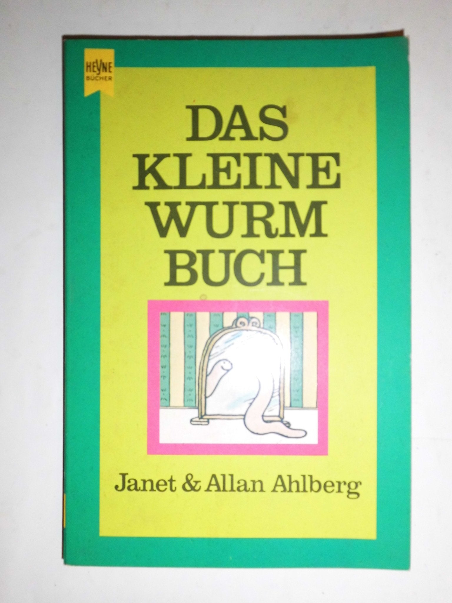 Das kleine Wurm- Buch. Film, Art & Culture