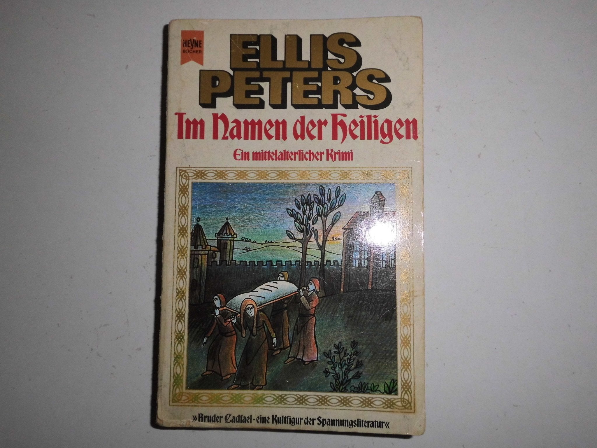 Im Namen der Heiligen Crime & Thrillers