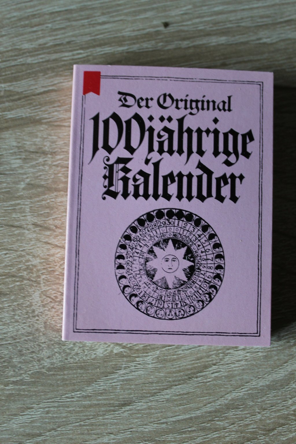 Der original hundertjährige Kalender Living & Furnishing