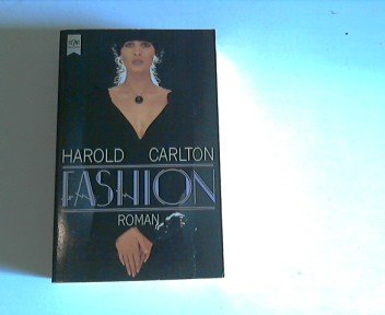 Fashion. Roman. Books