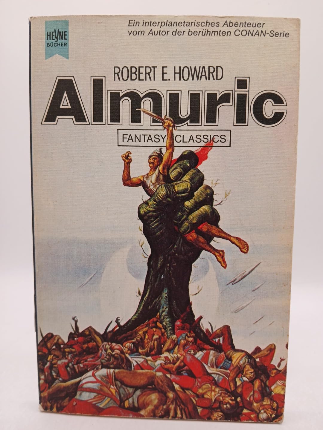 Almuric. Books