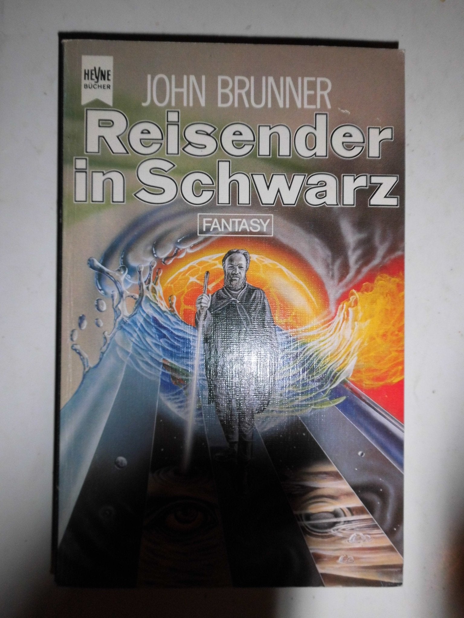 Reisender in Schwarz. Books