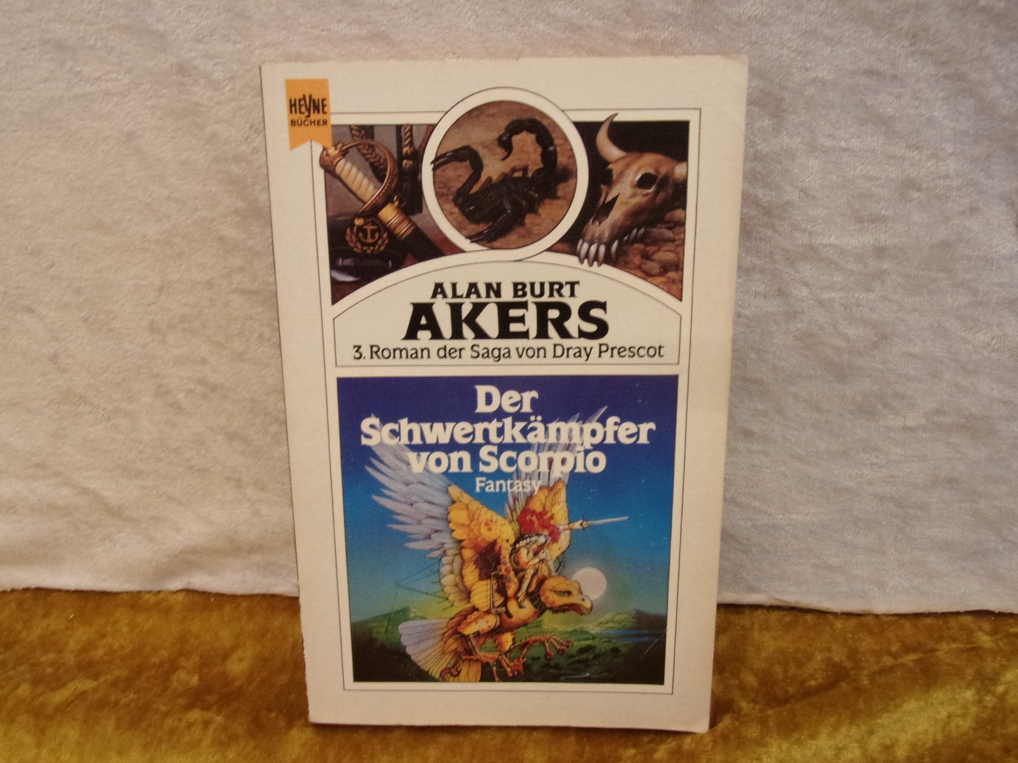 Der Schwertkämpfer von Scorpio. Saga von Dray Prescot 03. Books