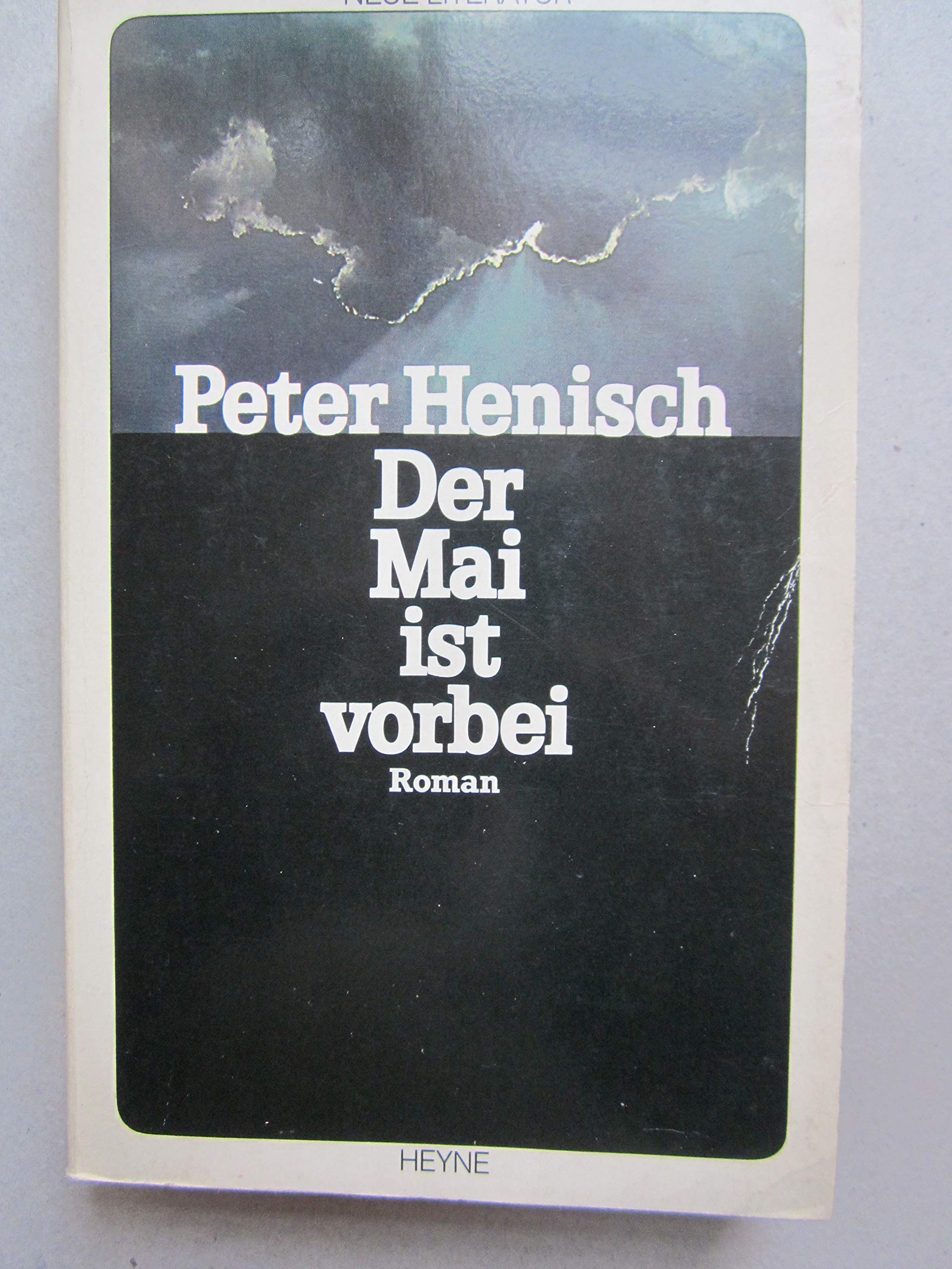 Der Mai ist vorbei. Mit Auszügen aus dem Drehbuch: Der Mai ist vorbei. Books